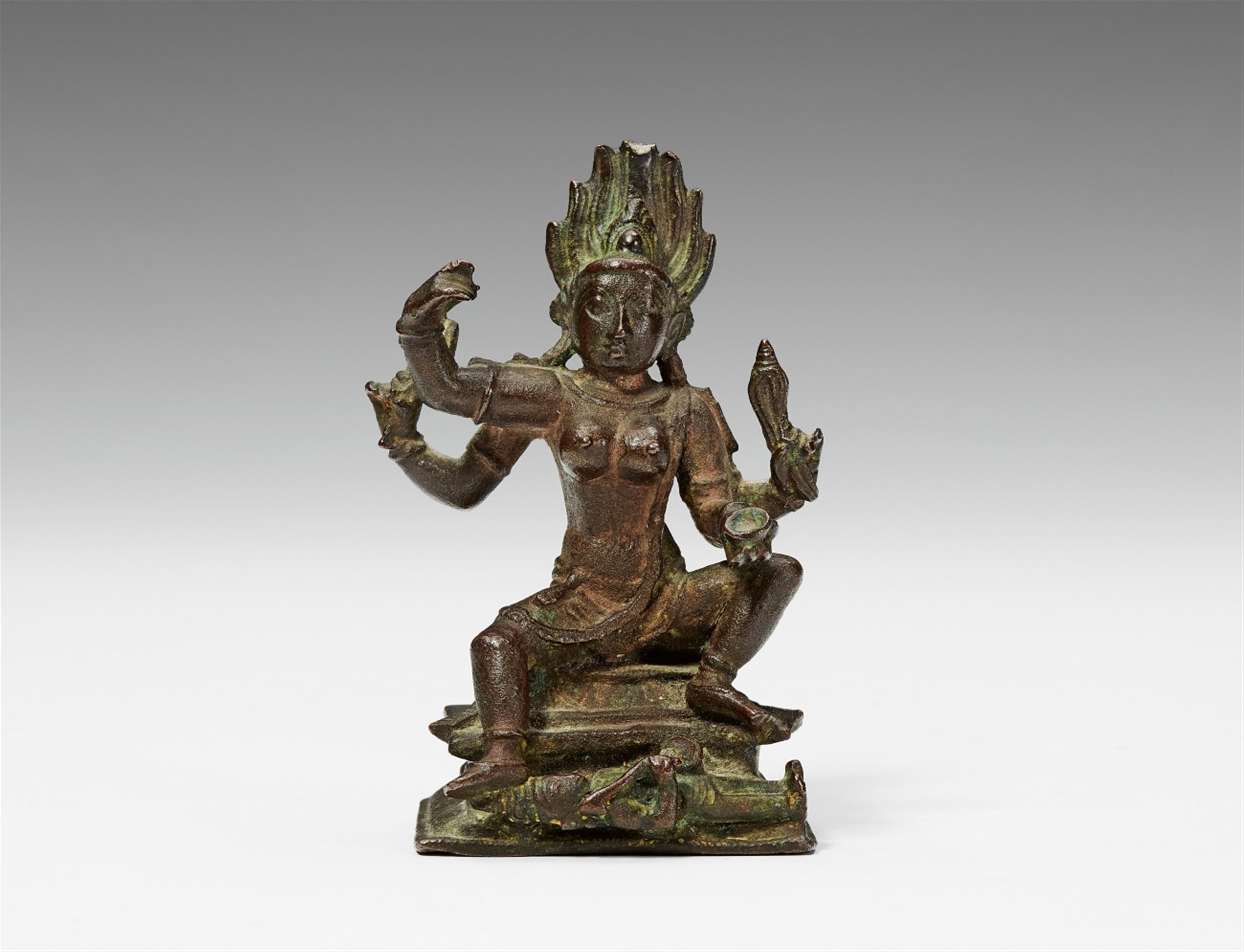 A South Indian Tamil Nadu copper alloy figure of a four-armed Kali. 16th century - image-1