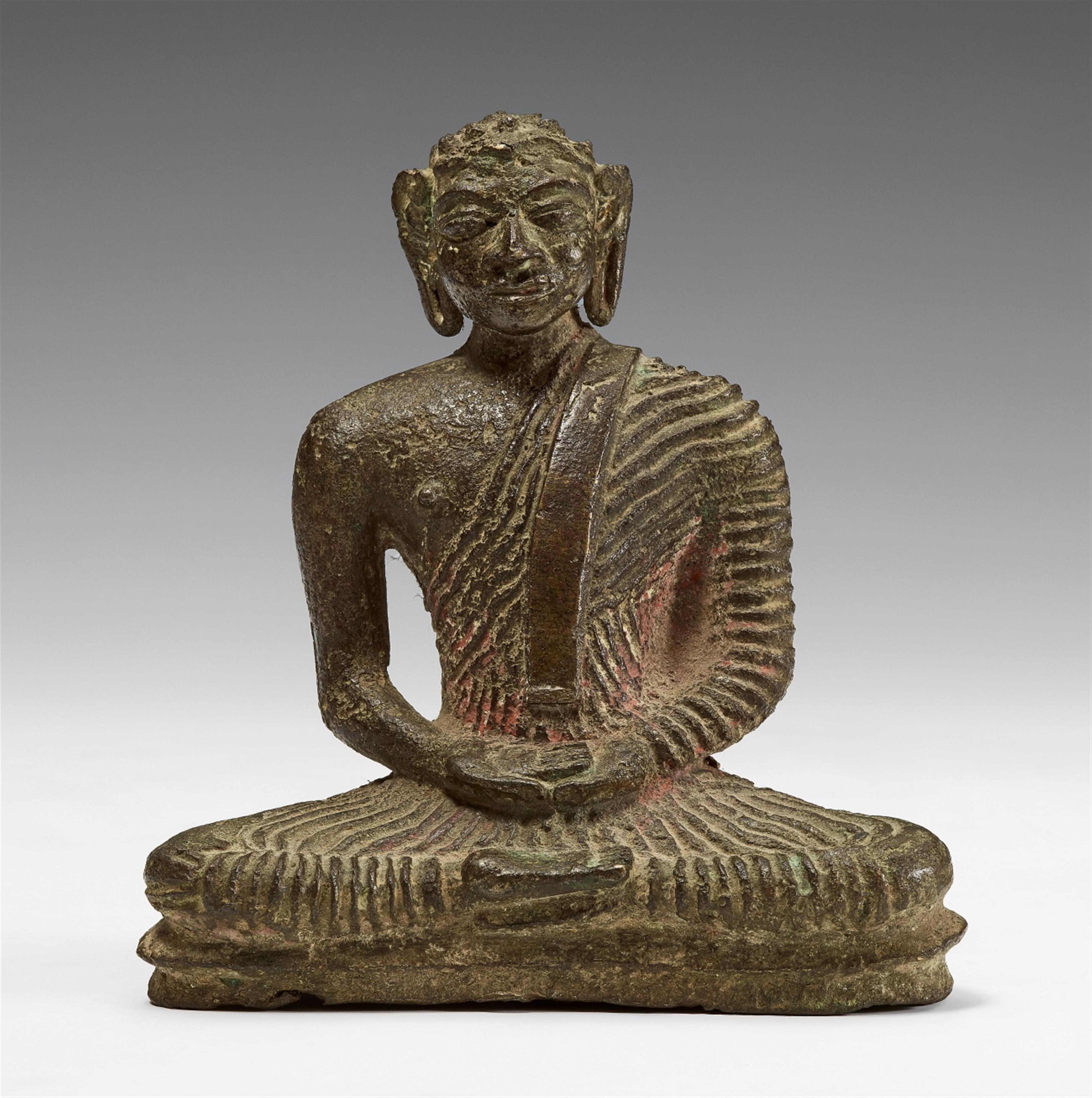 A Sri Lankan bronze Buddha Shakyamuni. Kandhya period, possibly 18th century - image-1