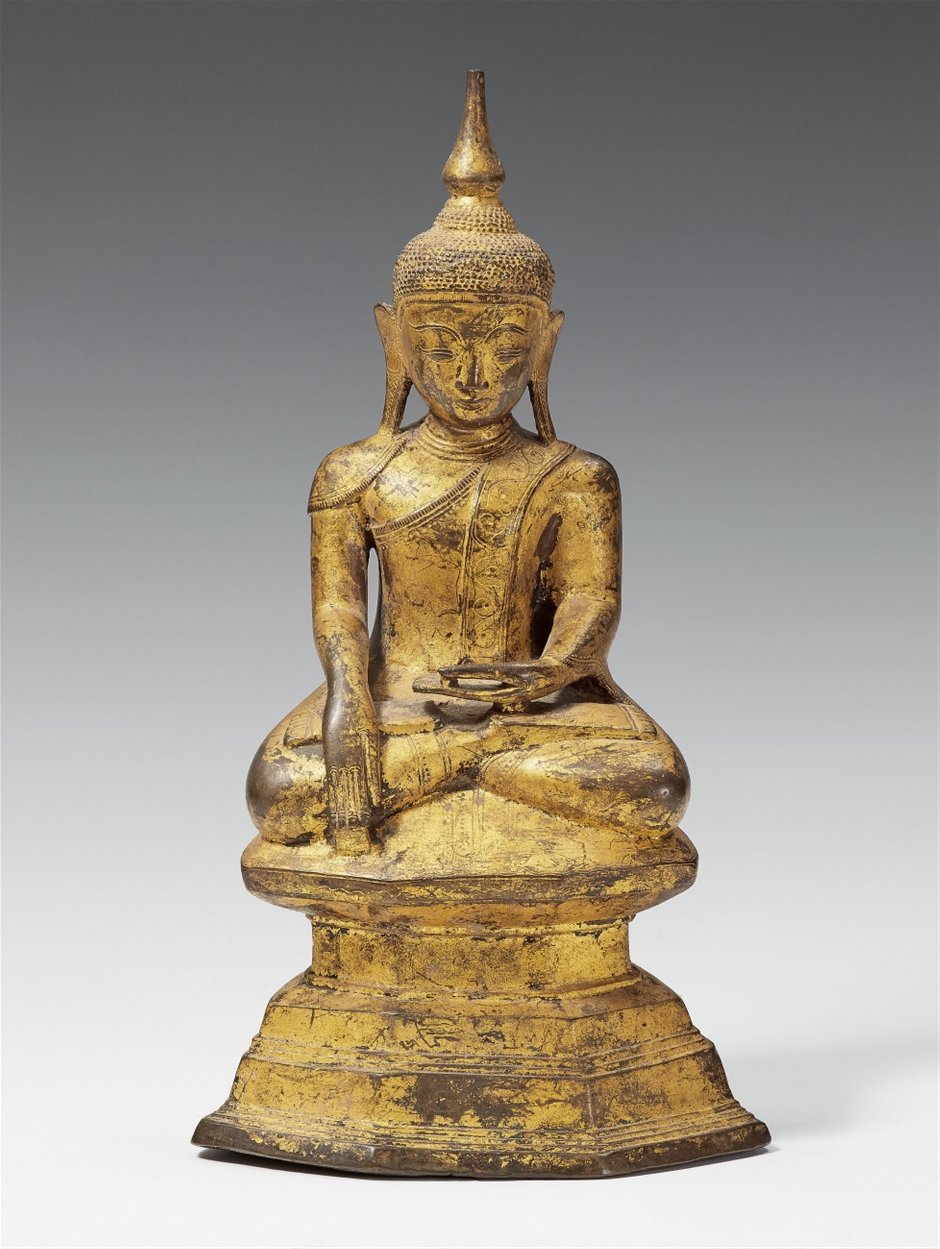 A Burmese gilt bronze figure of Buddha Shakyamuni. 18th/19th century - image-1