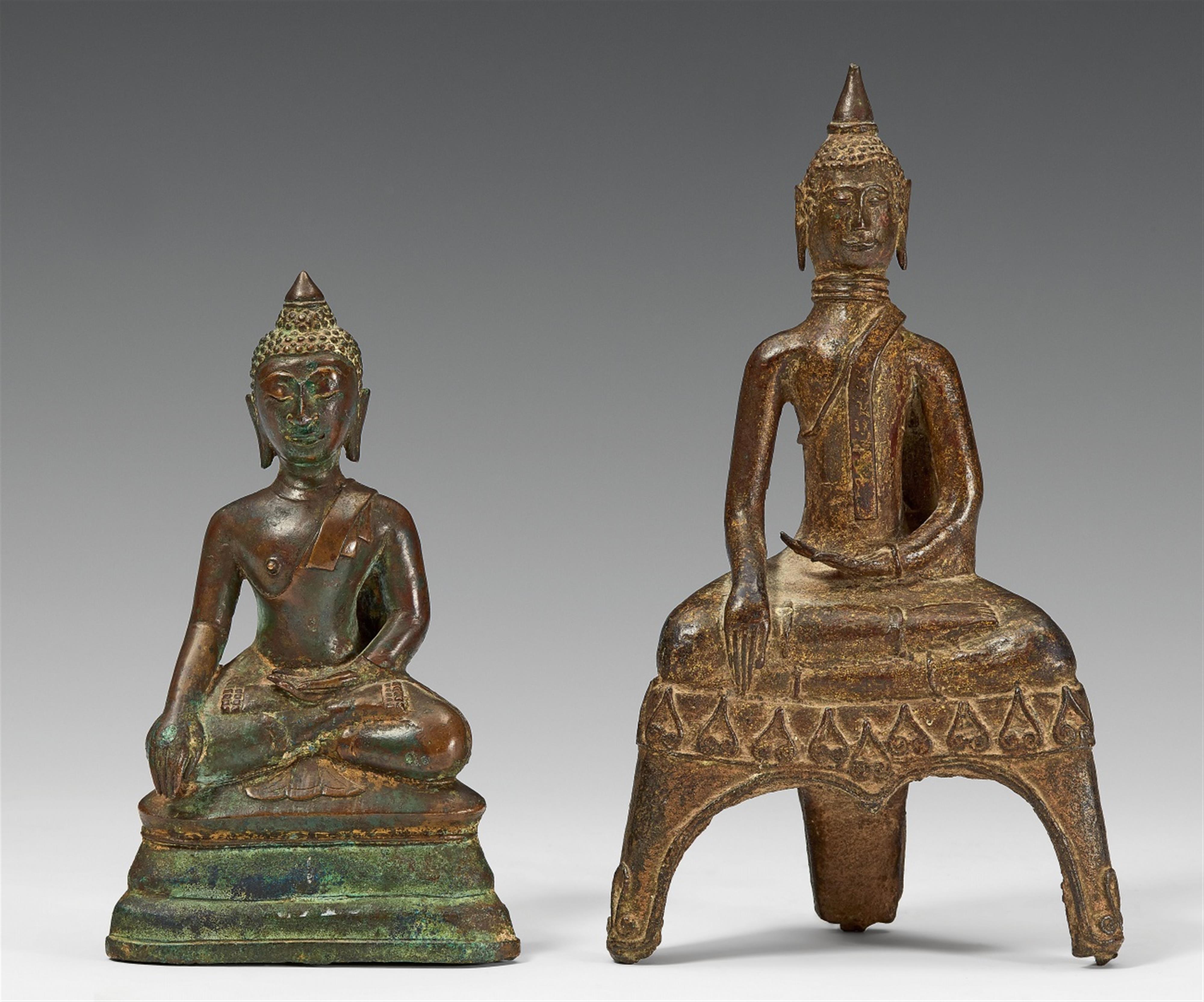 Zwei Buddha in maravijaya. Bronze. Thailand. Wohl 19. Jh. - image-1