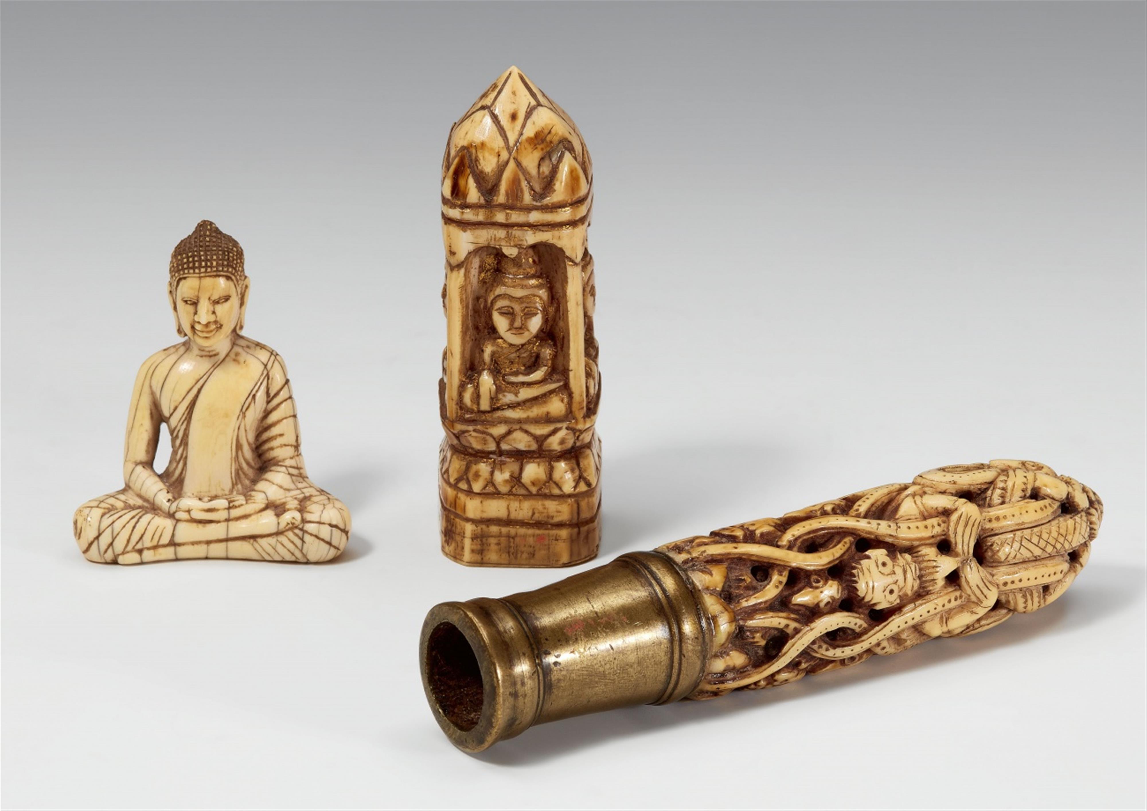 Three Thai ivory objects. 19th century or later - image-1