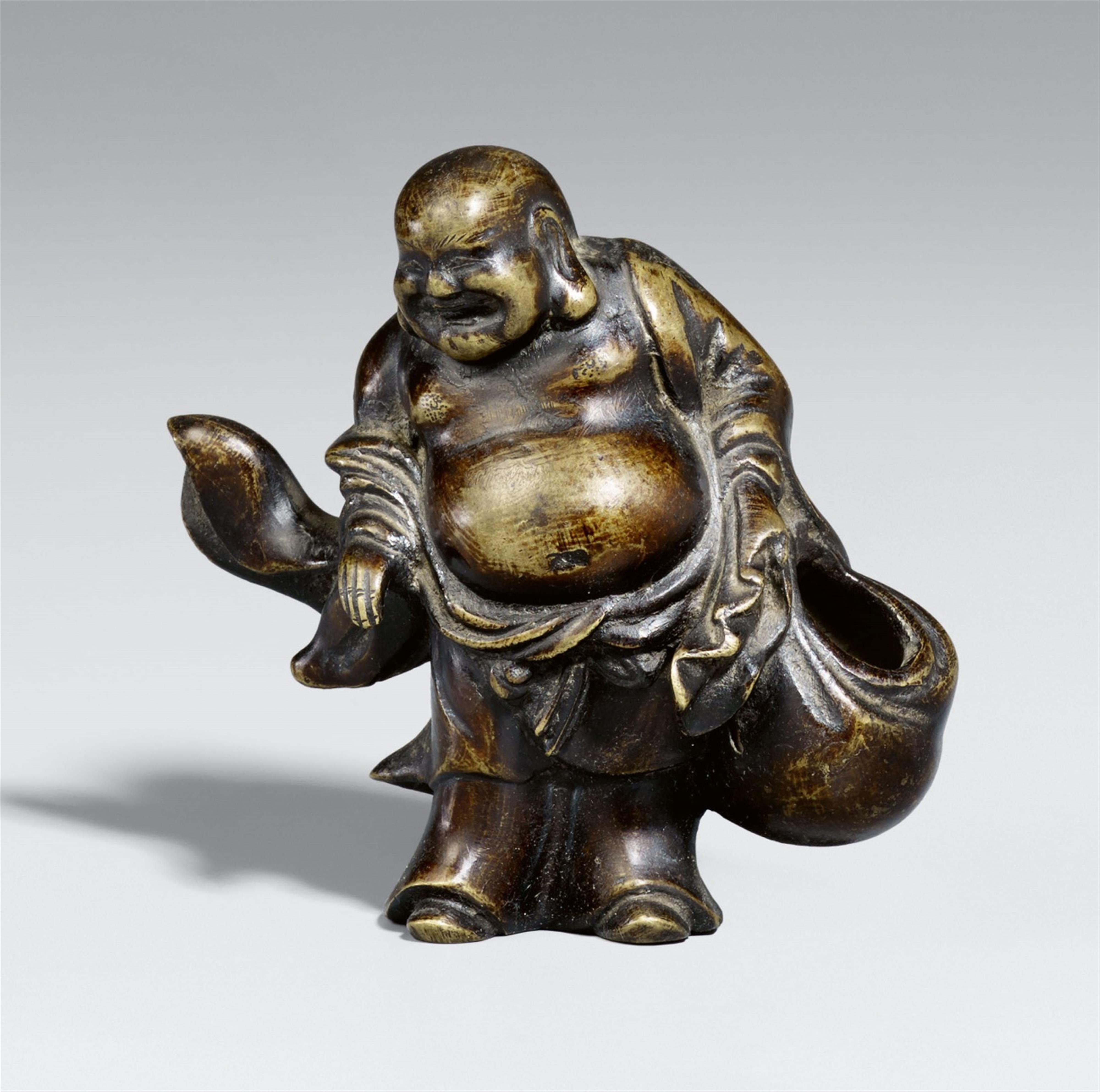 Zwei Figuren des Hotei. Bronze. 19. Jh. - image-2