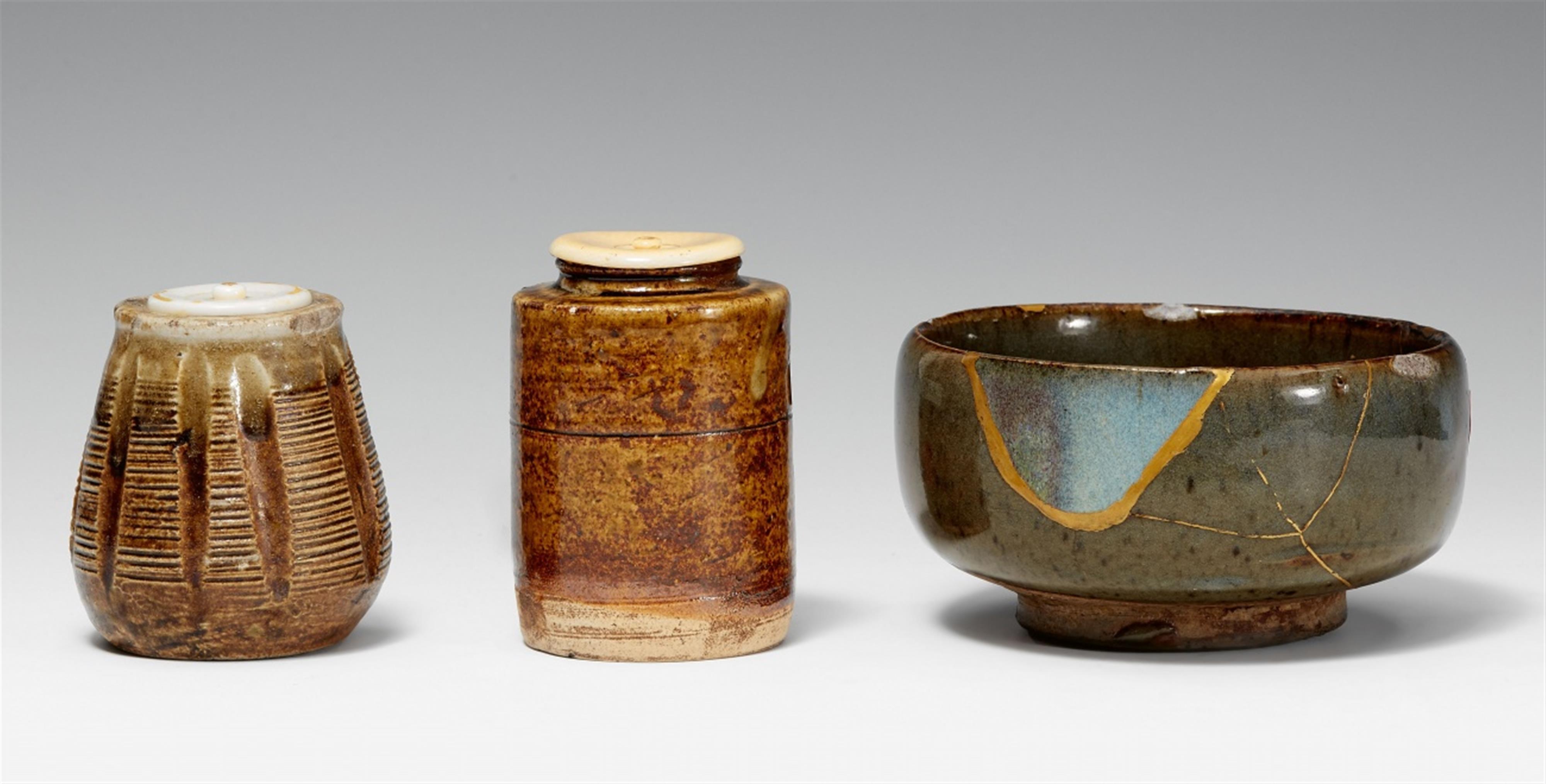 Two chaire and a chawan. 19th/20th century - image-1