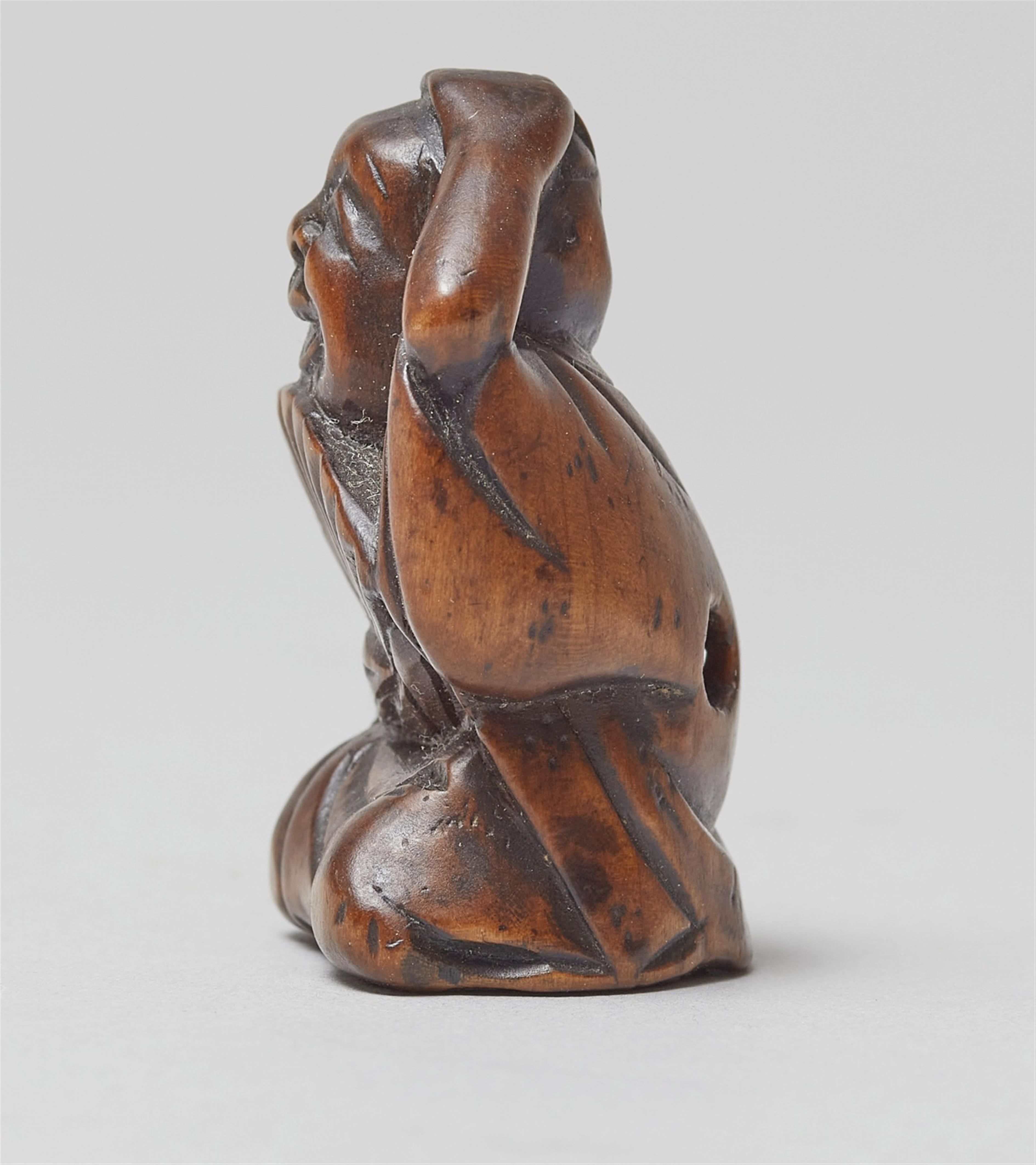 Three boxwood netsuke. 19th century - image-8