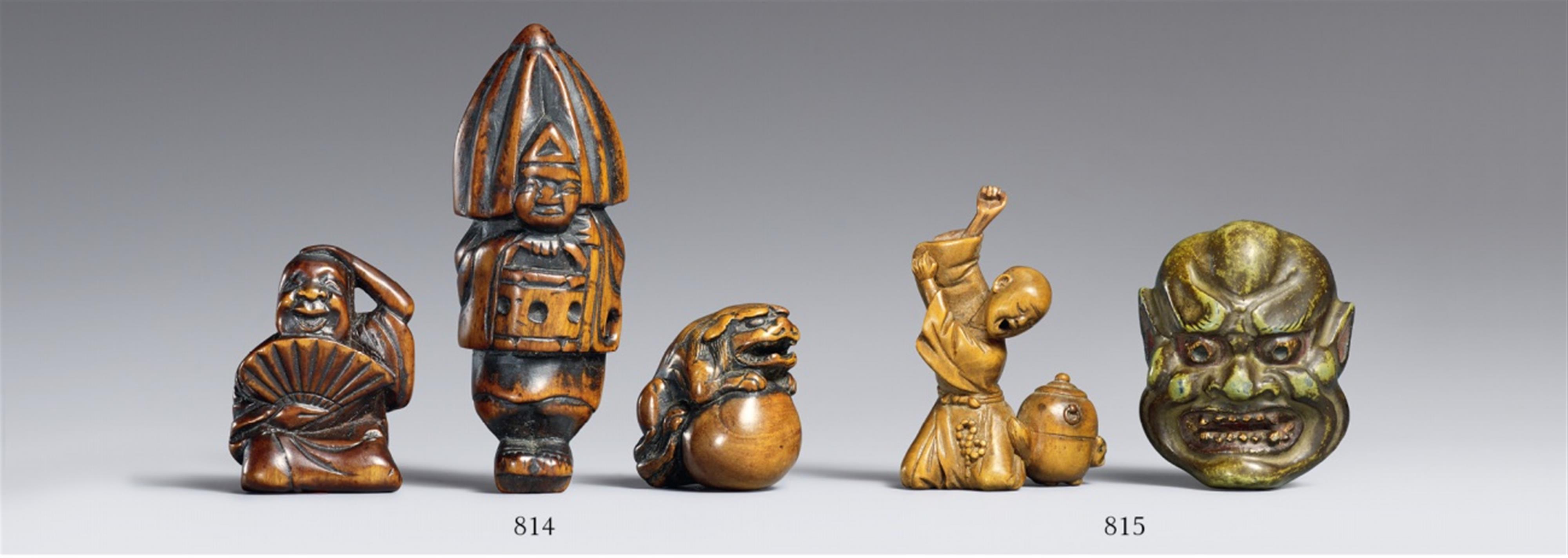 Zwei Netsuke. Holz. Spätes 19. Jh. - image-1