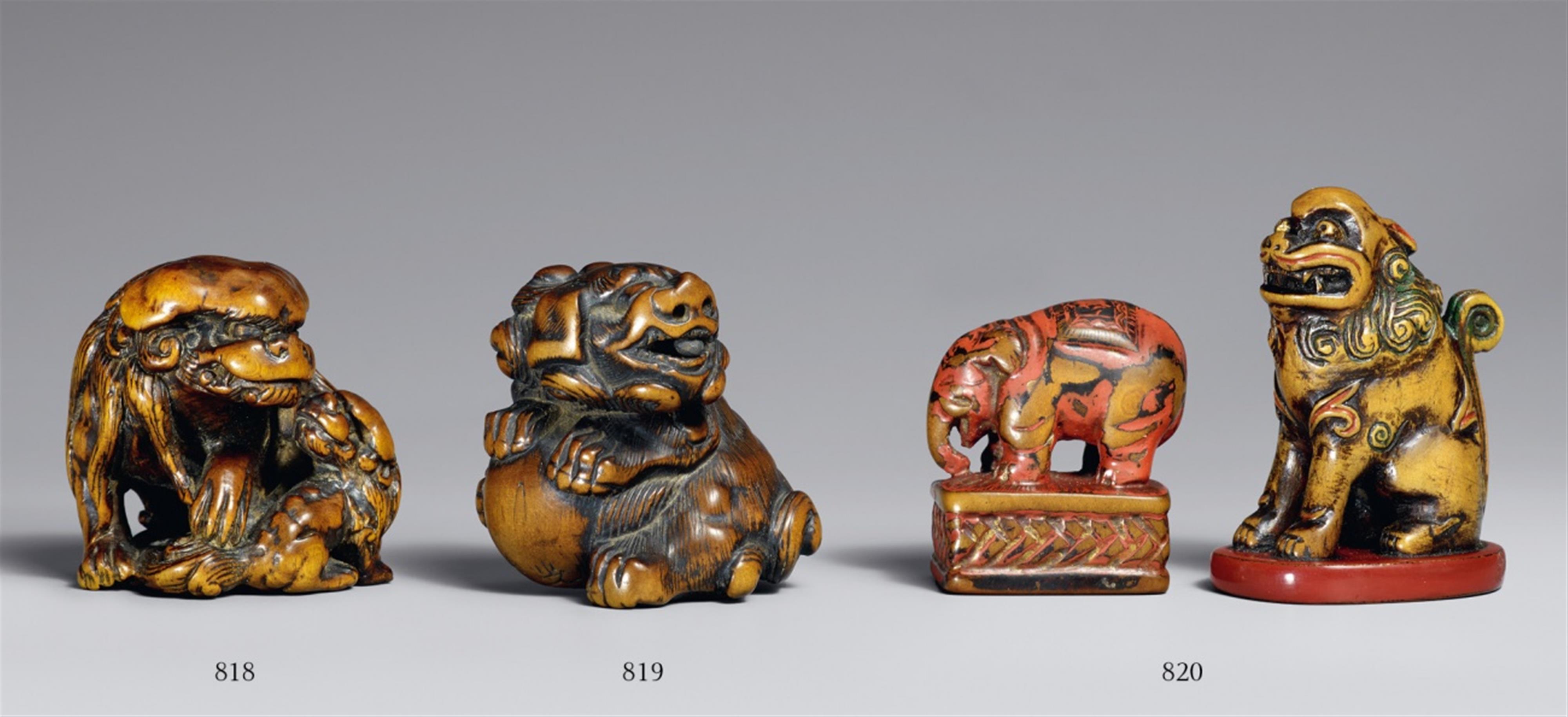 A large boxwood netsuke of a shishi. Late 18th century - image-1