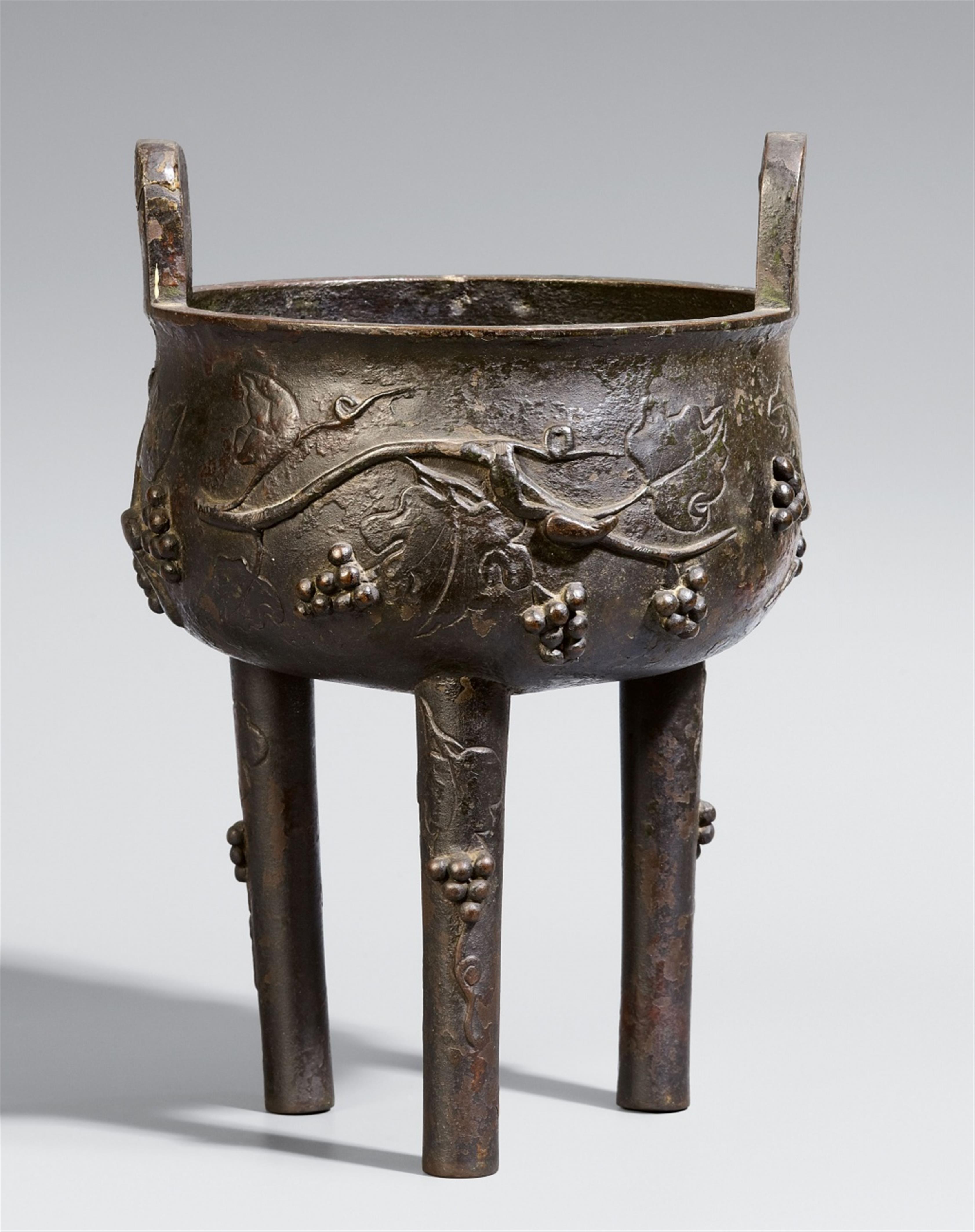 A bronze incense burner in shape of an archaic ding. Qing dynasty, 17th century - image-1