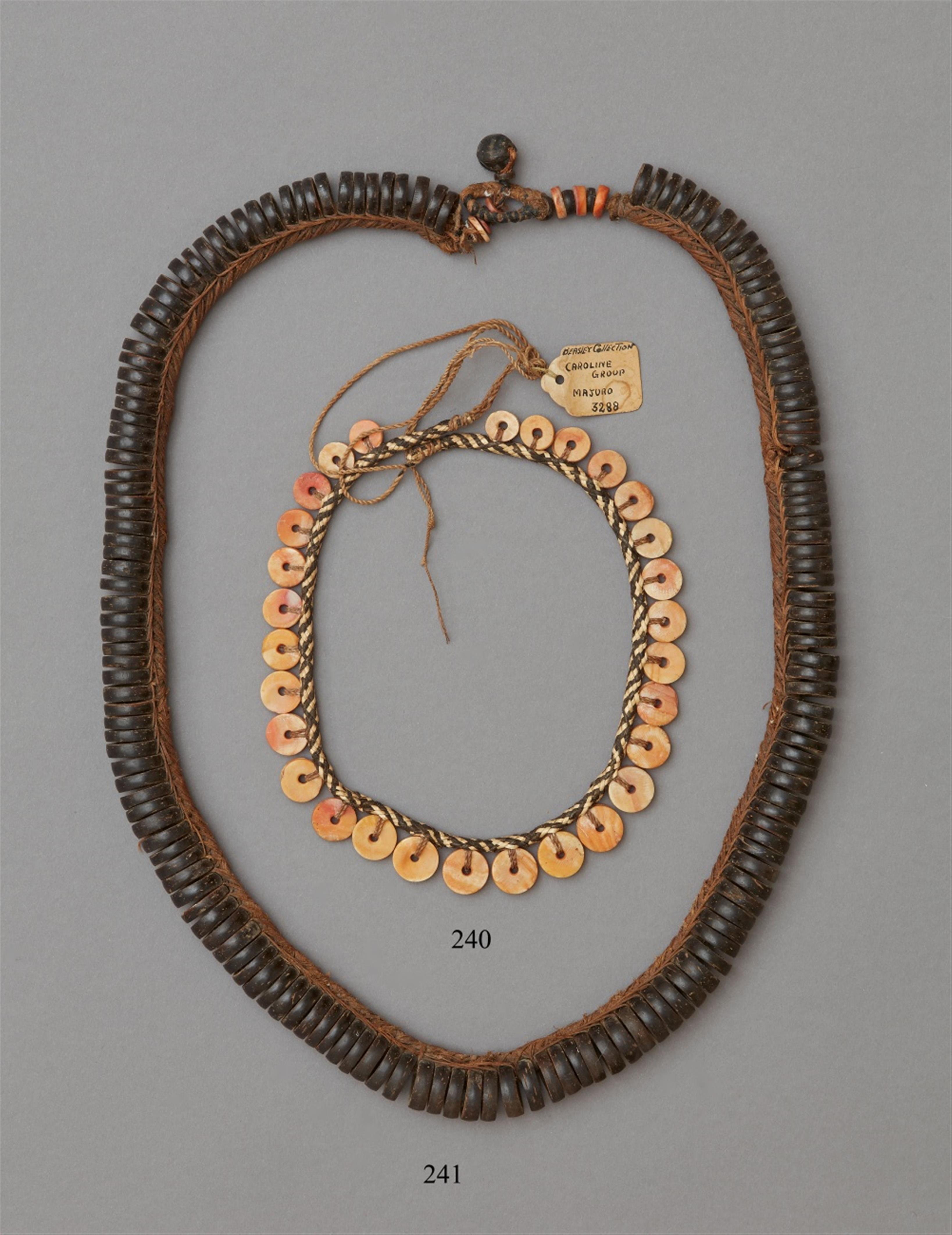 MAJURO NECKLACE - image-1