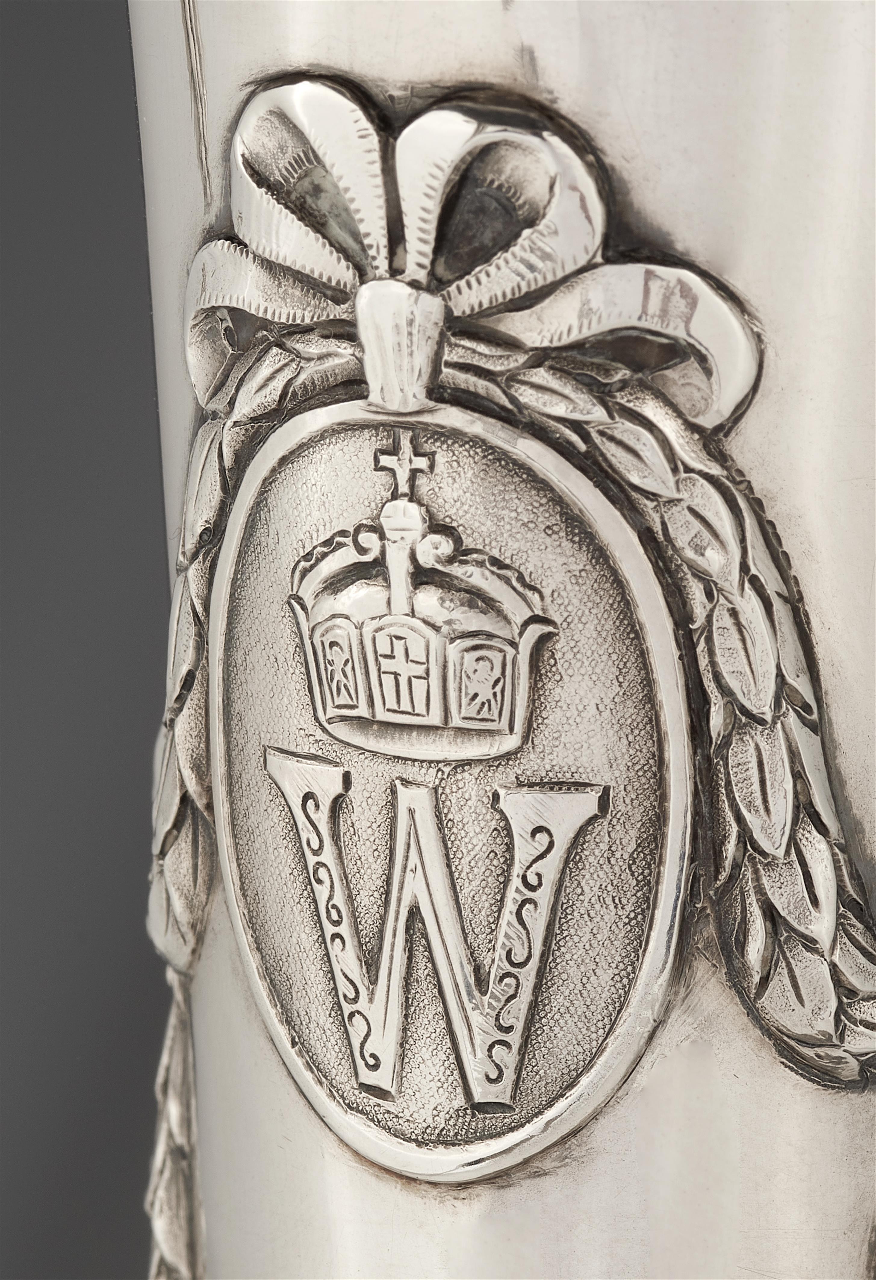 A Berlin silver four flame candelabrum from the court inventory of William II. Engraved in two medallions with the monograms of William II and Auguste Viktoria. Marks of Fa. Körner & Proll, ca. 1900. - image-2