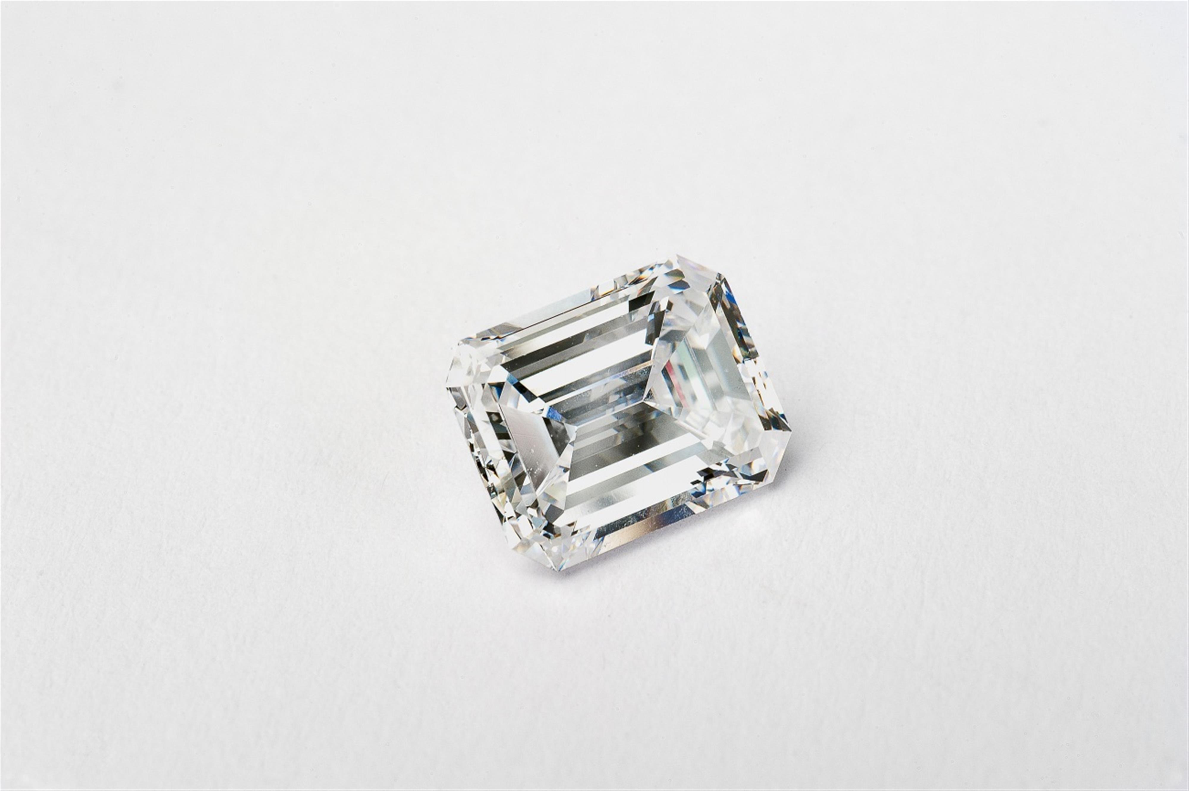 Ring mit Diamantsolitär - image-2