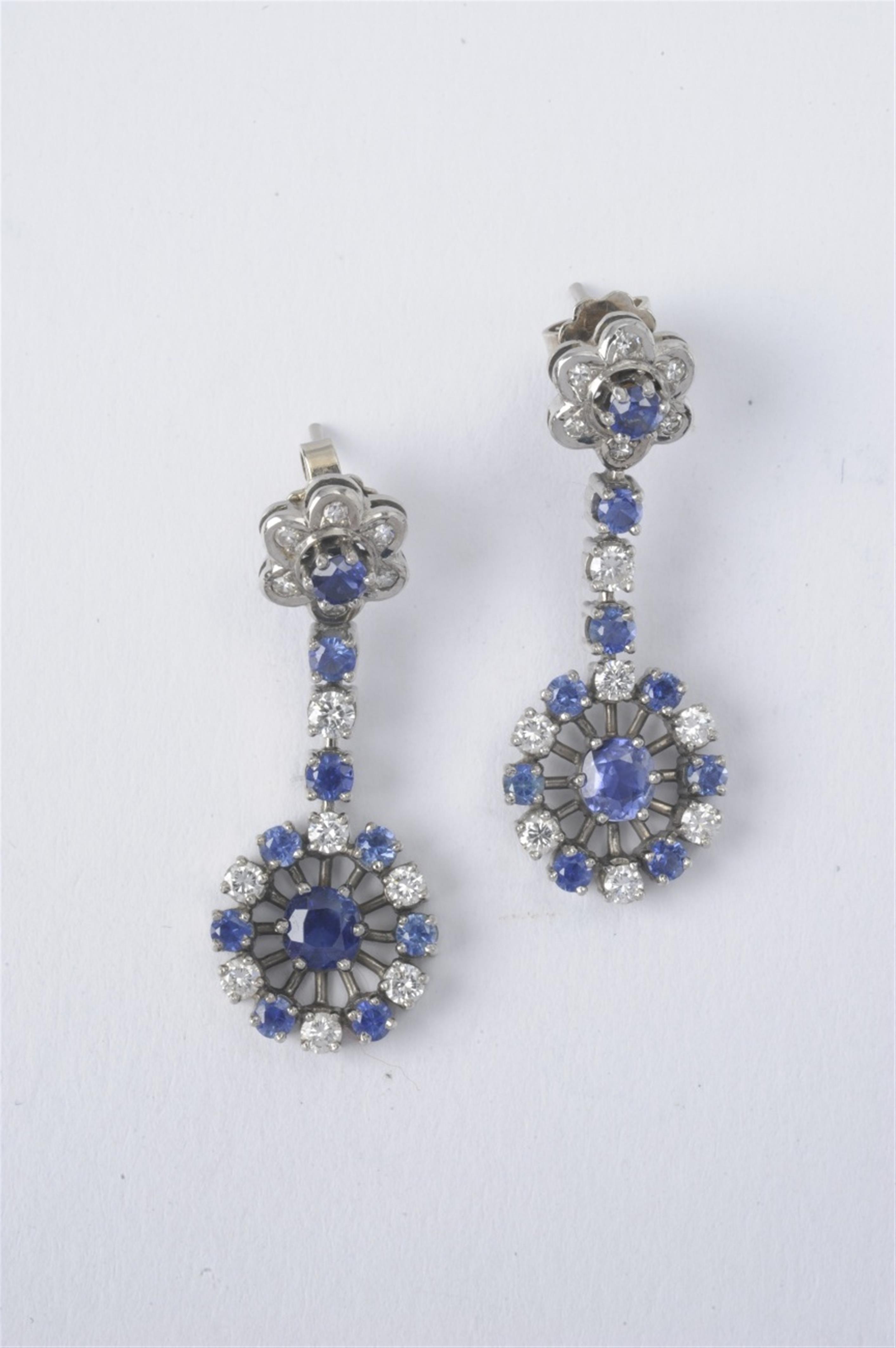A pair of 14k gold and sapphire pendant earrings - image-1