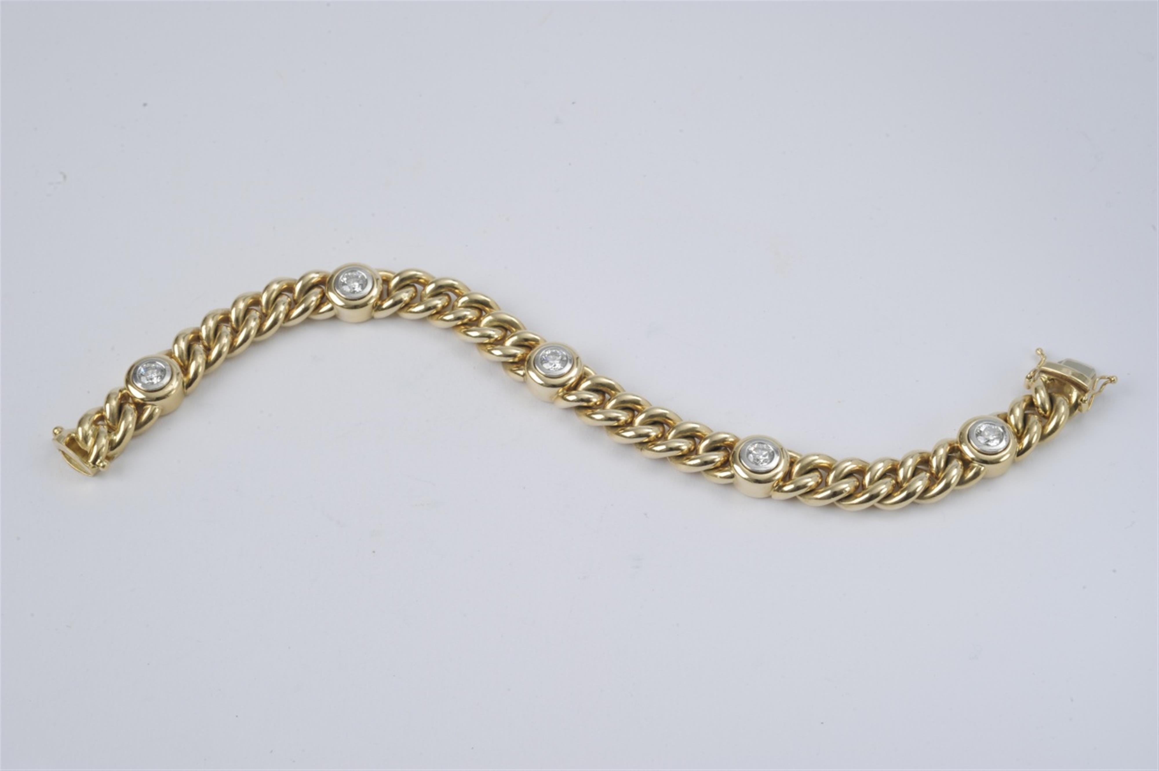 An 18k gold and diamond link bracelet - image-1