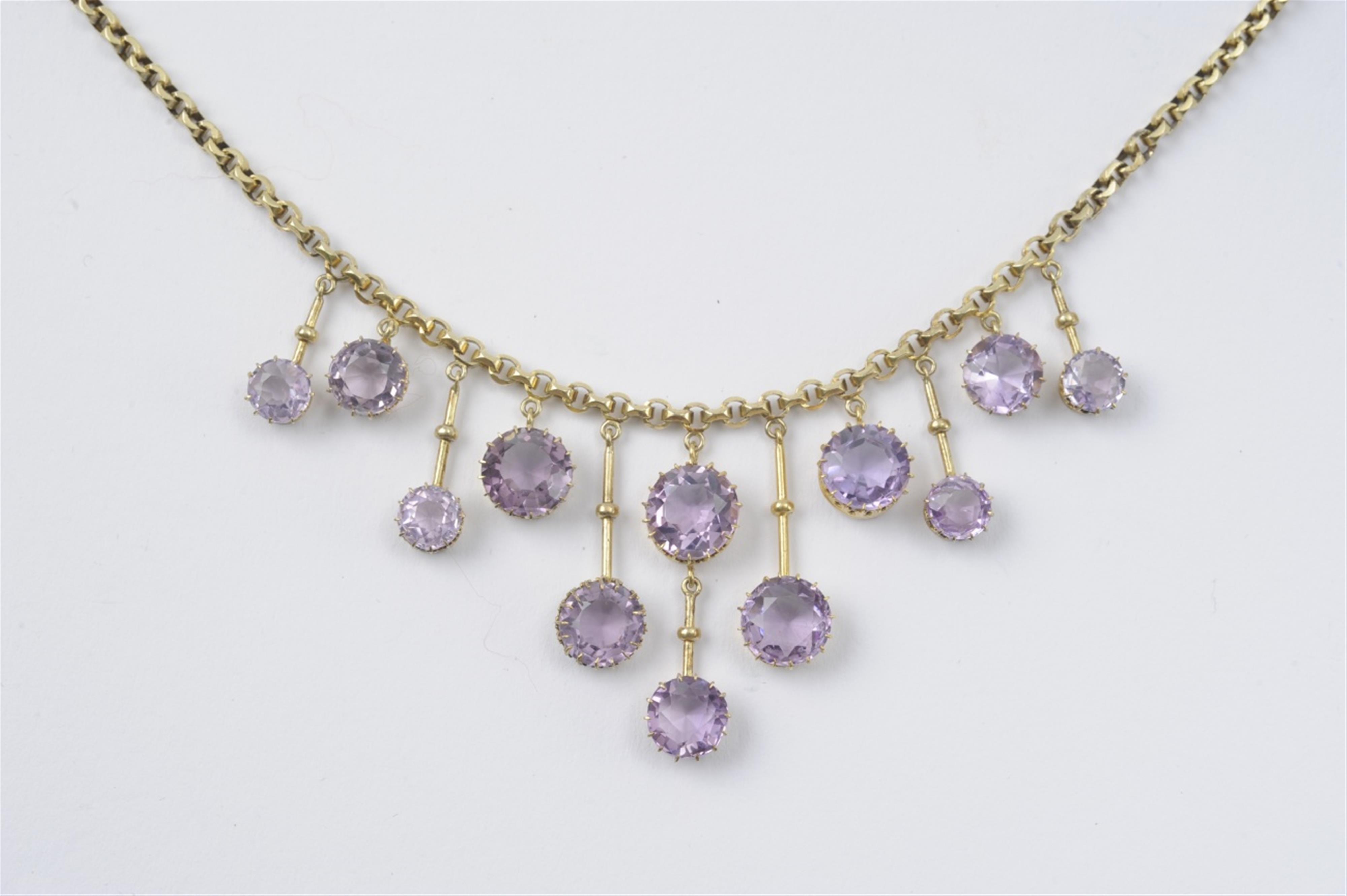 A 14k gold and amethyst fringe collier - image-1