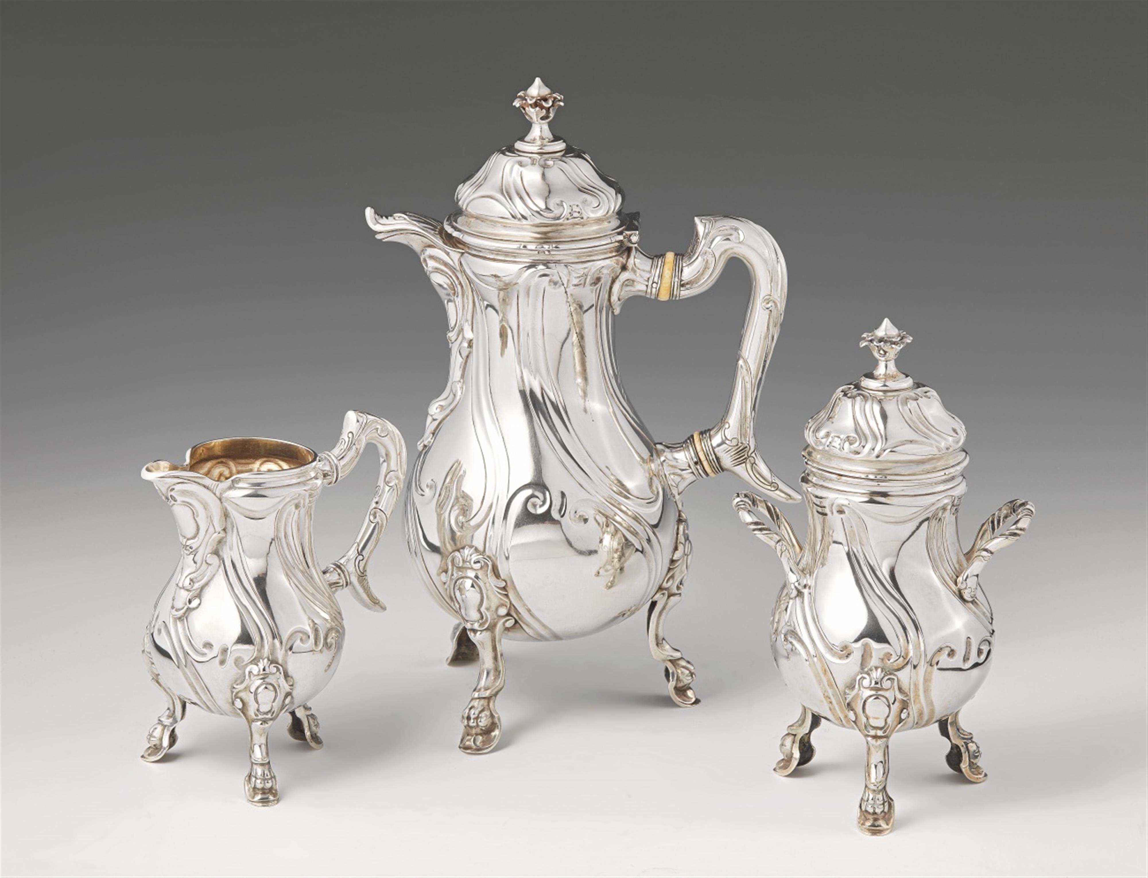 A parcel gilt Antwerp silver coffee pot - image-1