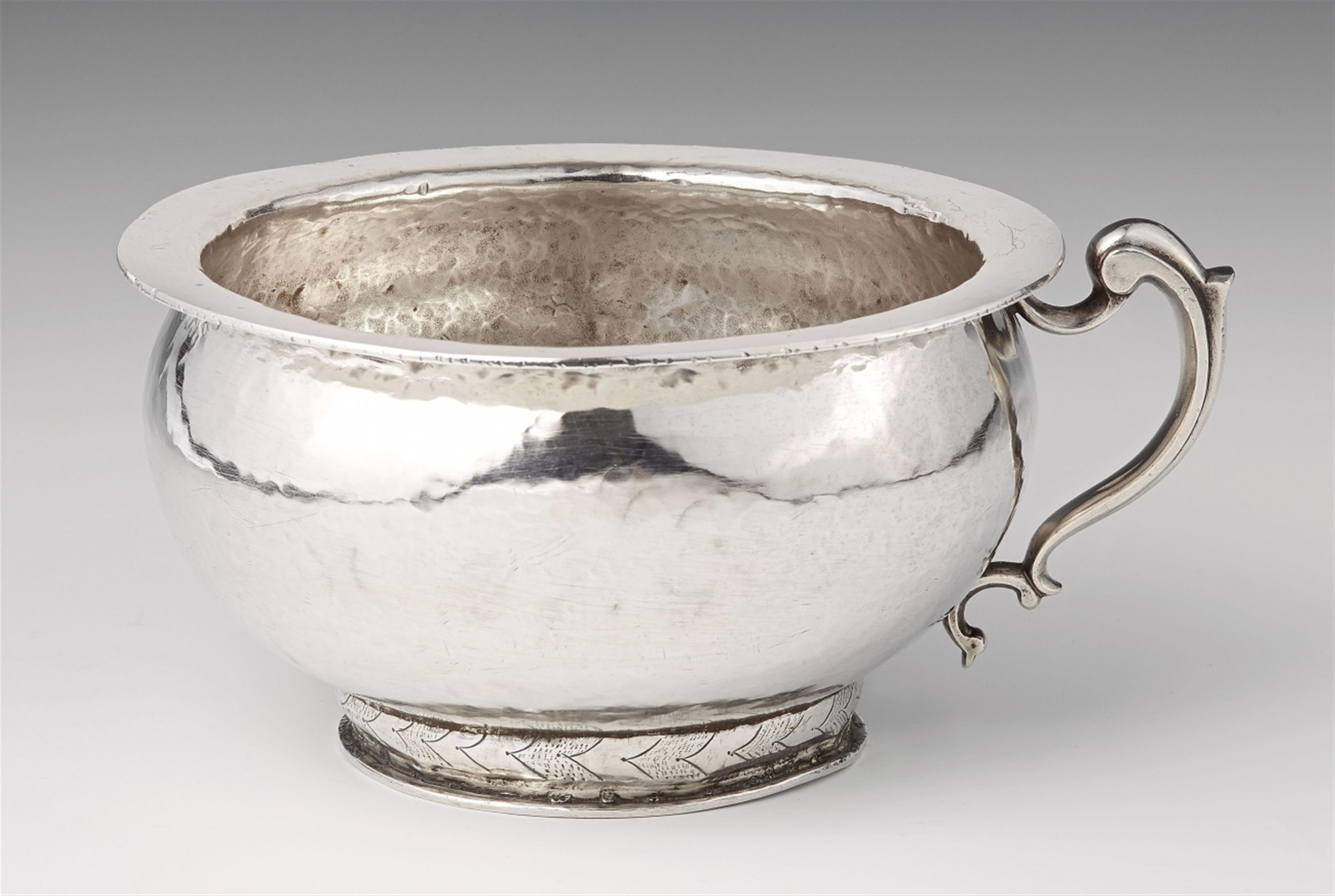 A South American silver chamber pot - image-1