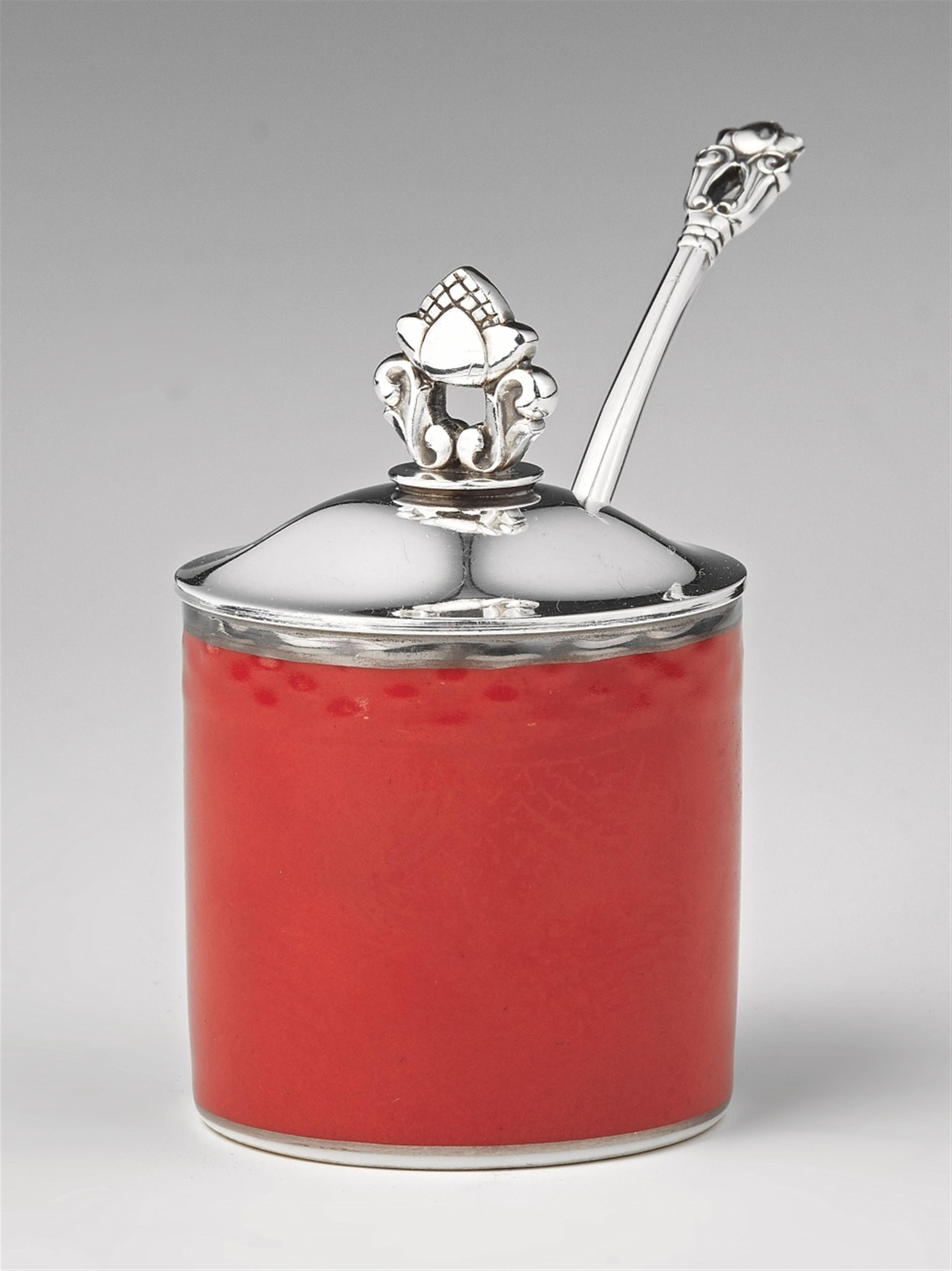 A Copenhagen silver mustard pot and spoon, no. 815 - image-1