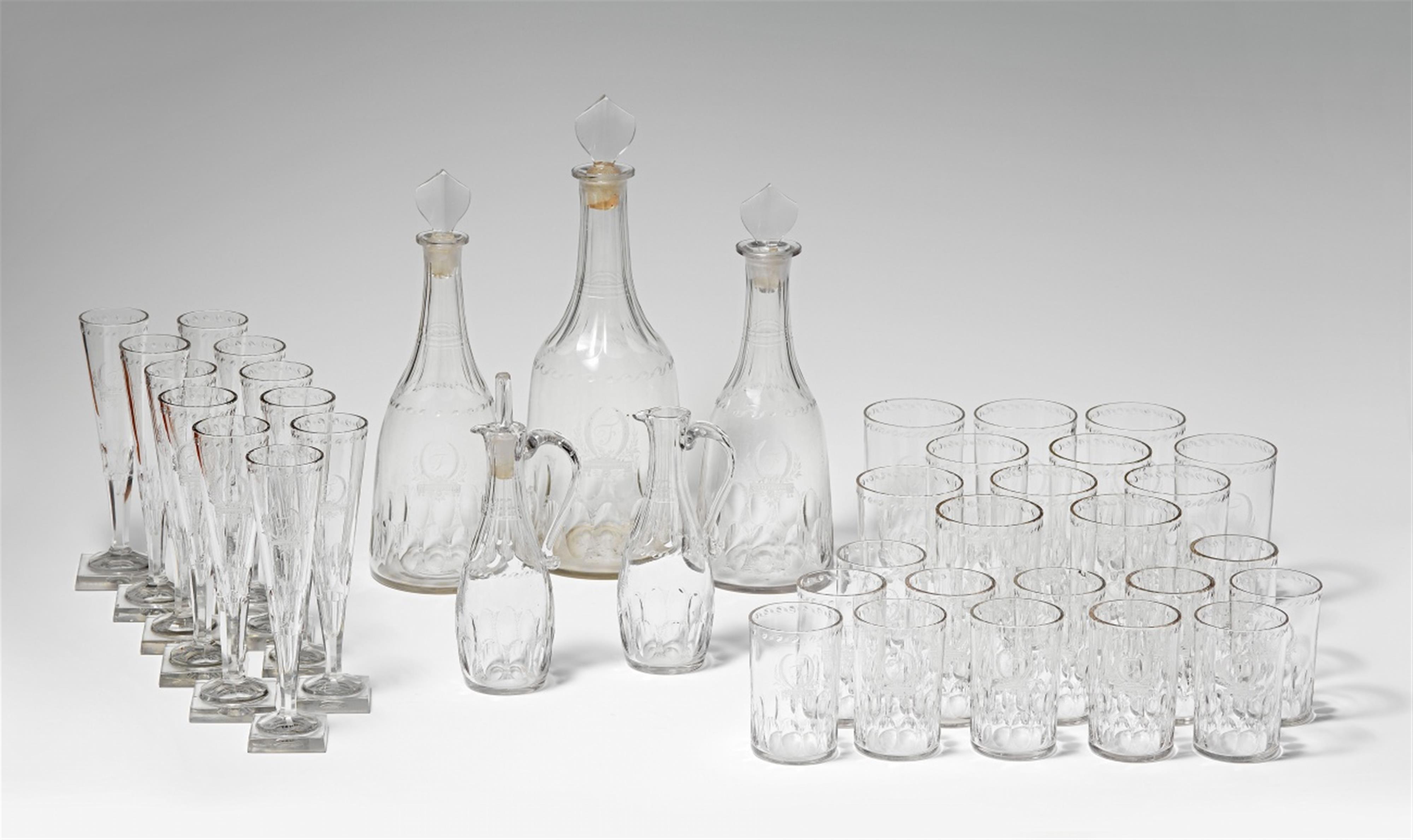 48 pieces from a cut glass service - image-1