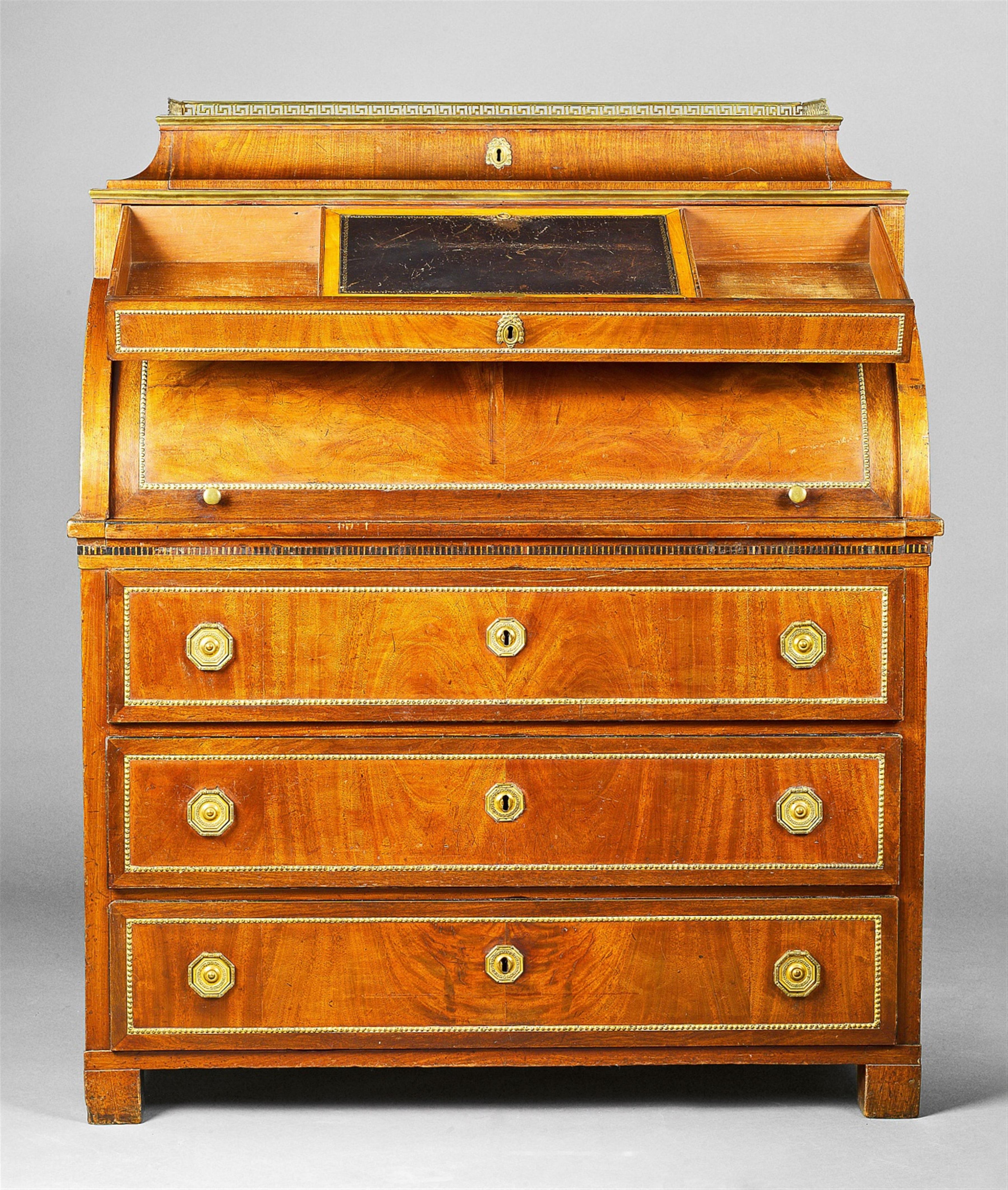 An inlaid Neoclassical cylinder bureau - image-5