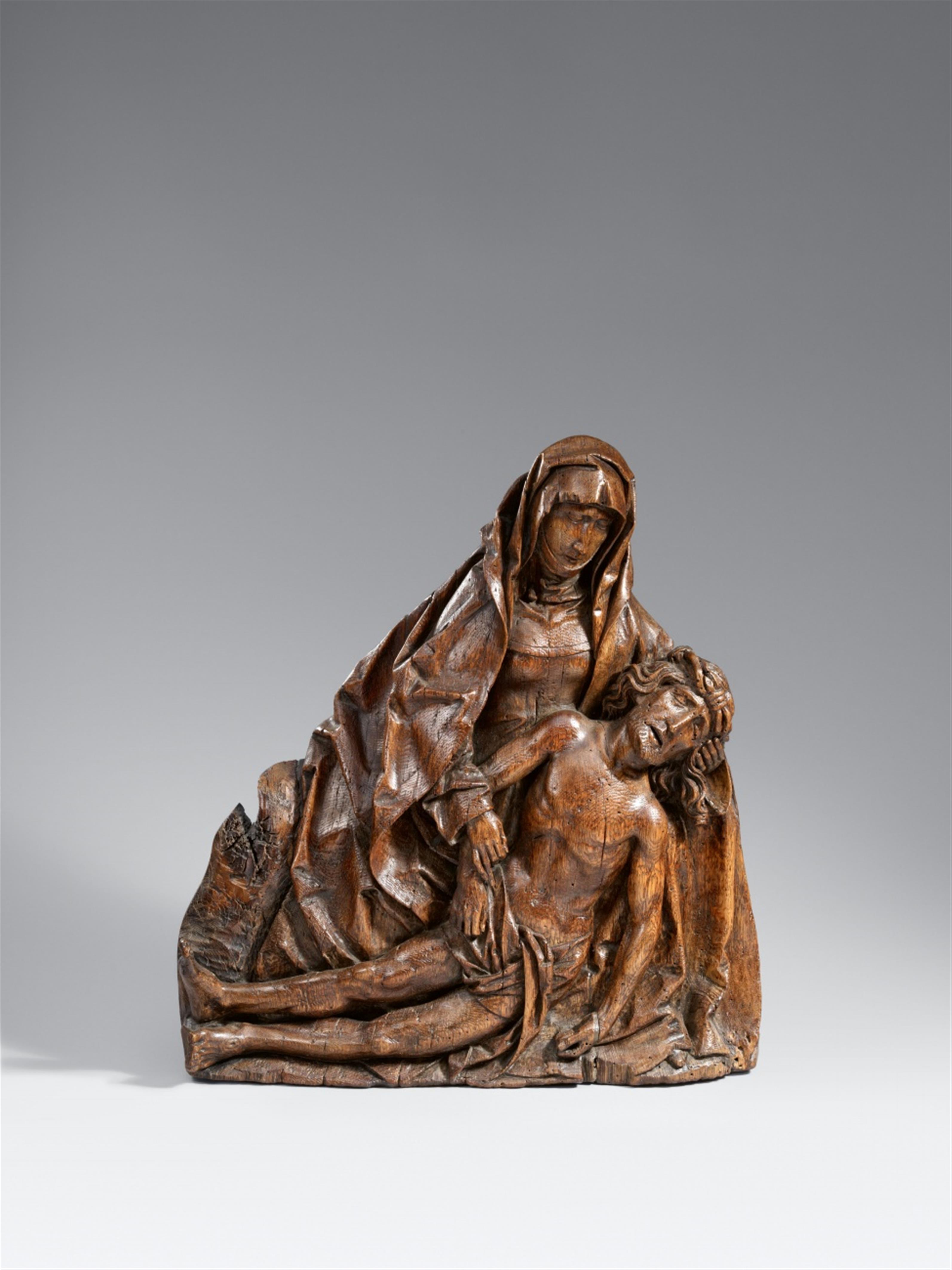 Probably Franconia, late 15th century - A late 15th century carved wooden Pieta group, presumably Franconian - image-1