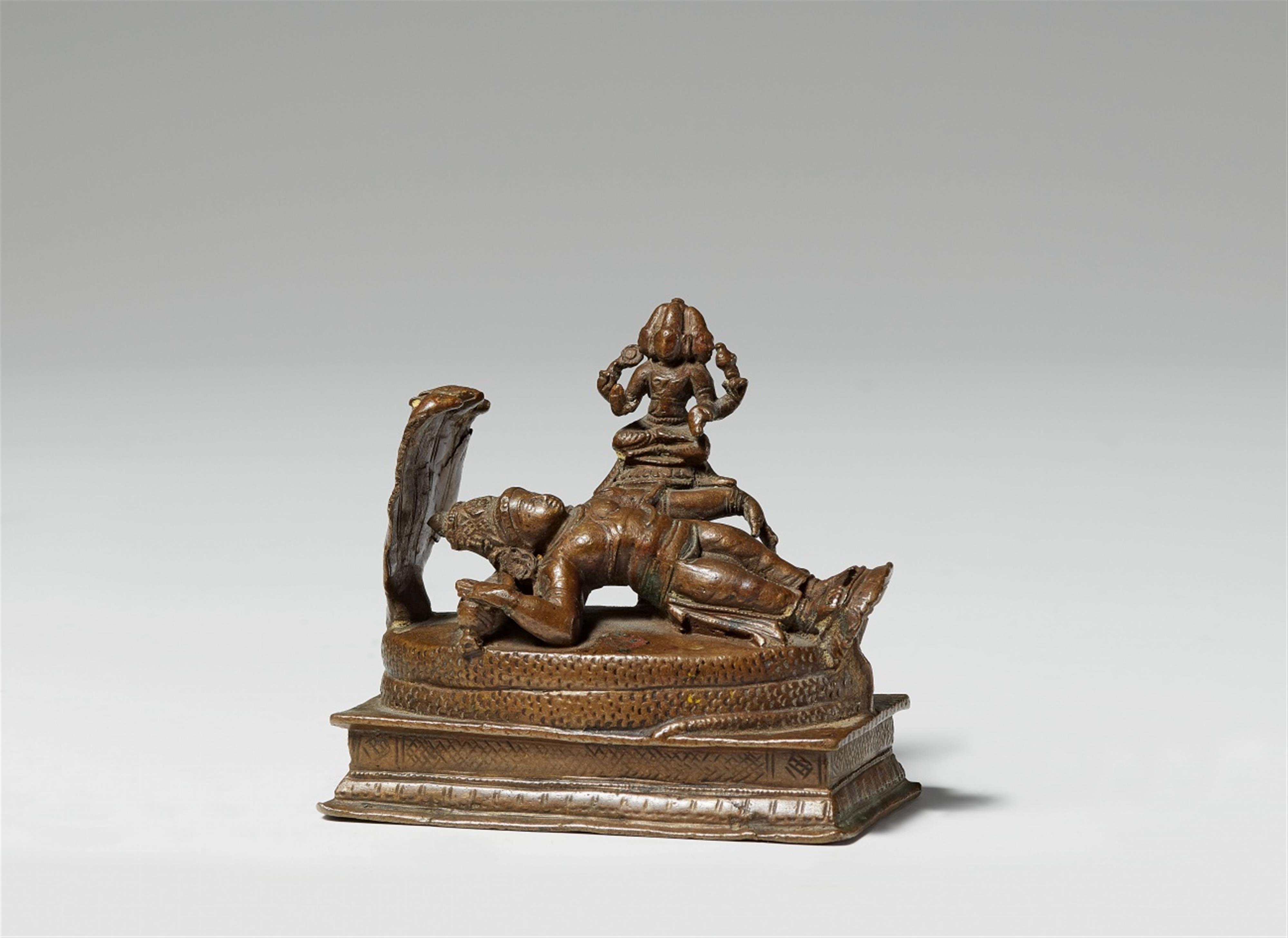 Anantashayana. Bronze. Südindien. Wohl 19. Jh. - image-1