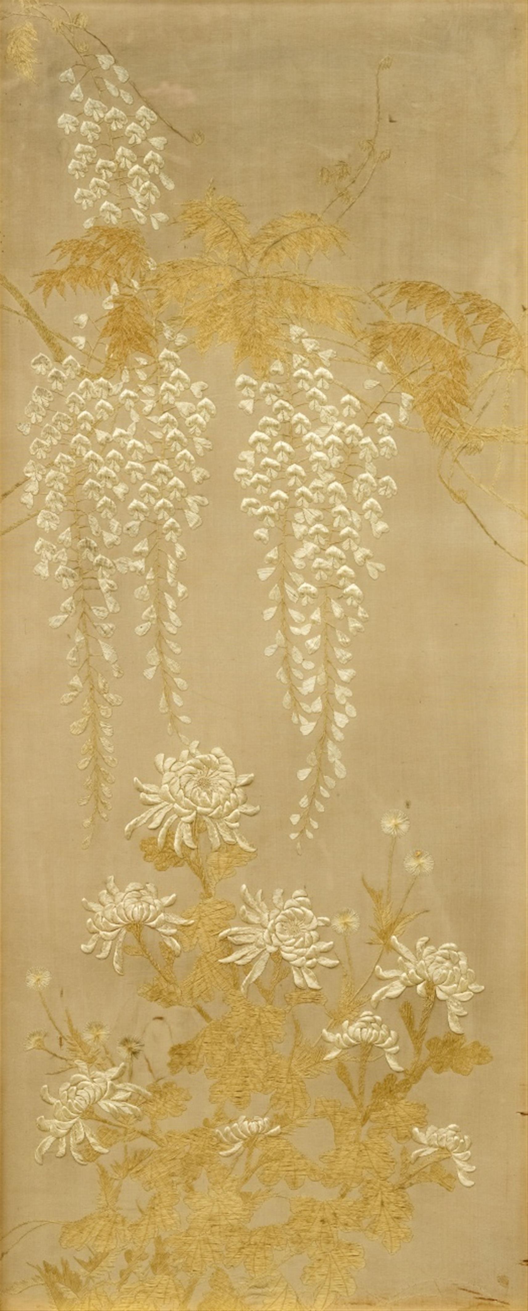 Two silk-embroidered panels. Late 19th century - image-2