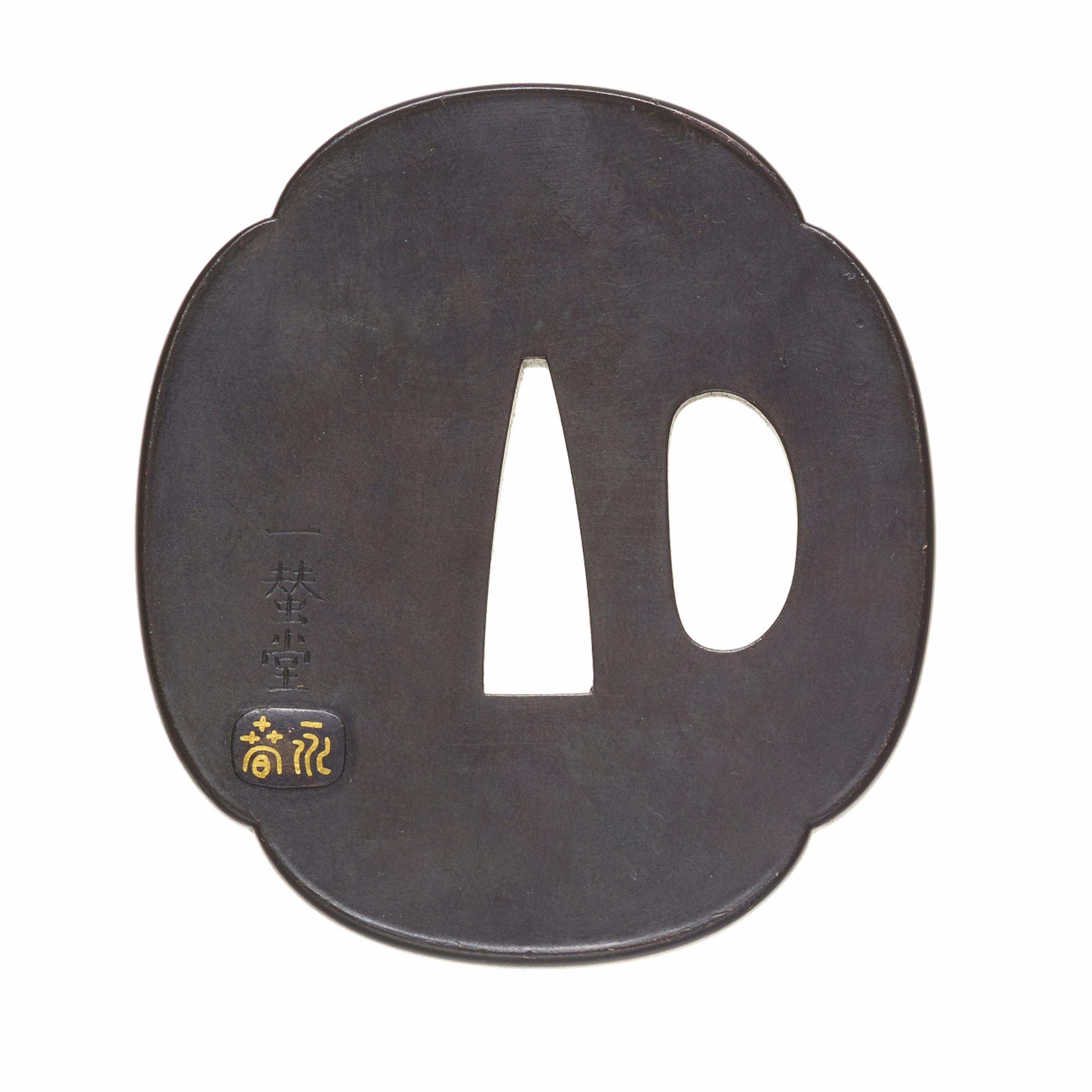 A shibuichi tsuba. 18th/19th century - image-2