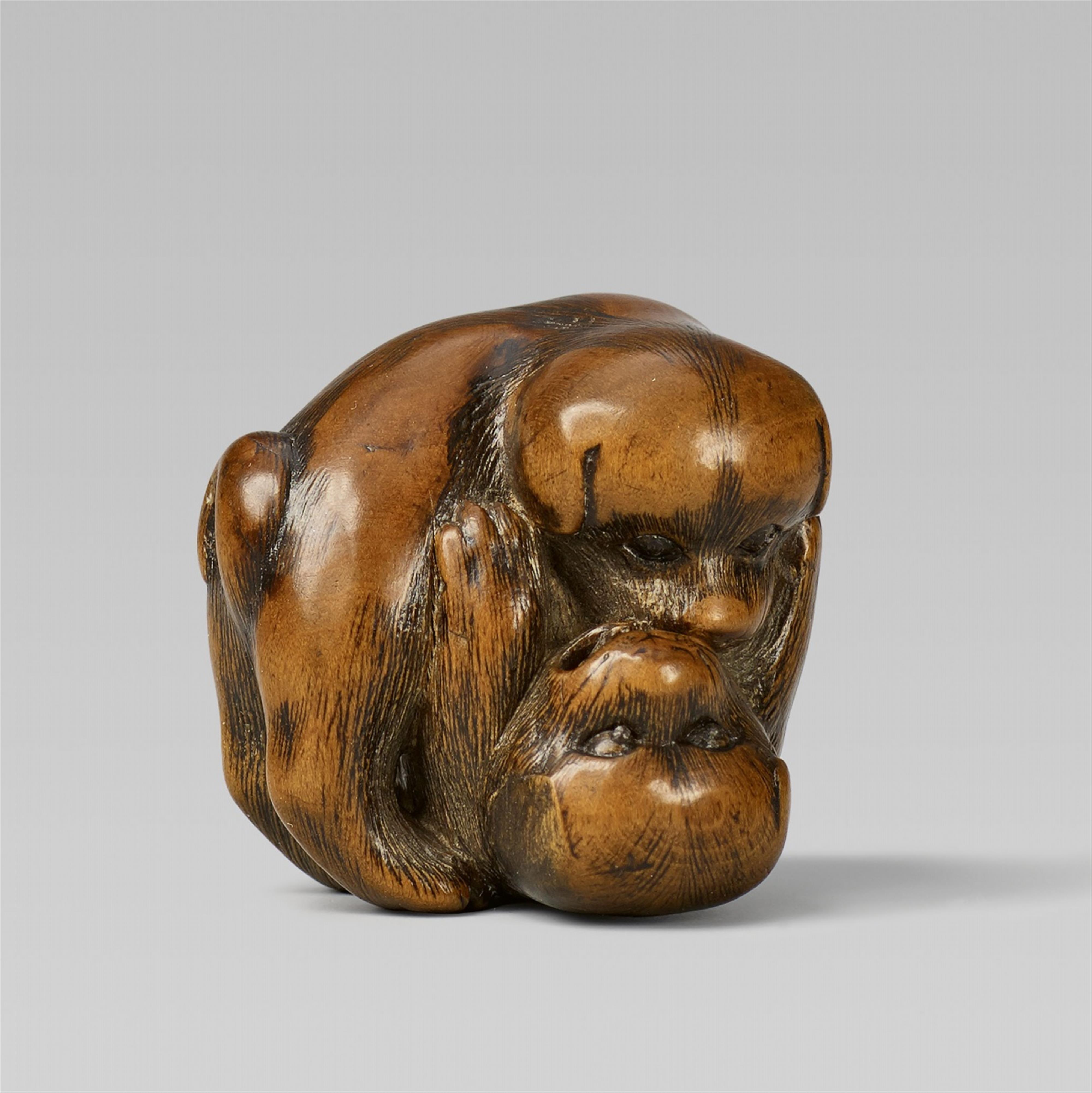 A boxwood netsuke of two playing puppies, by Masakatsu. Second half 19th century - image-2