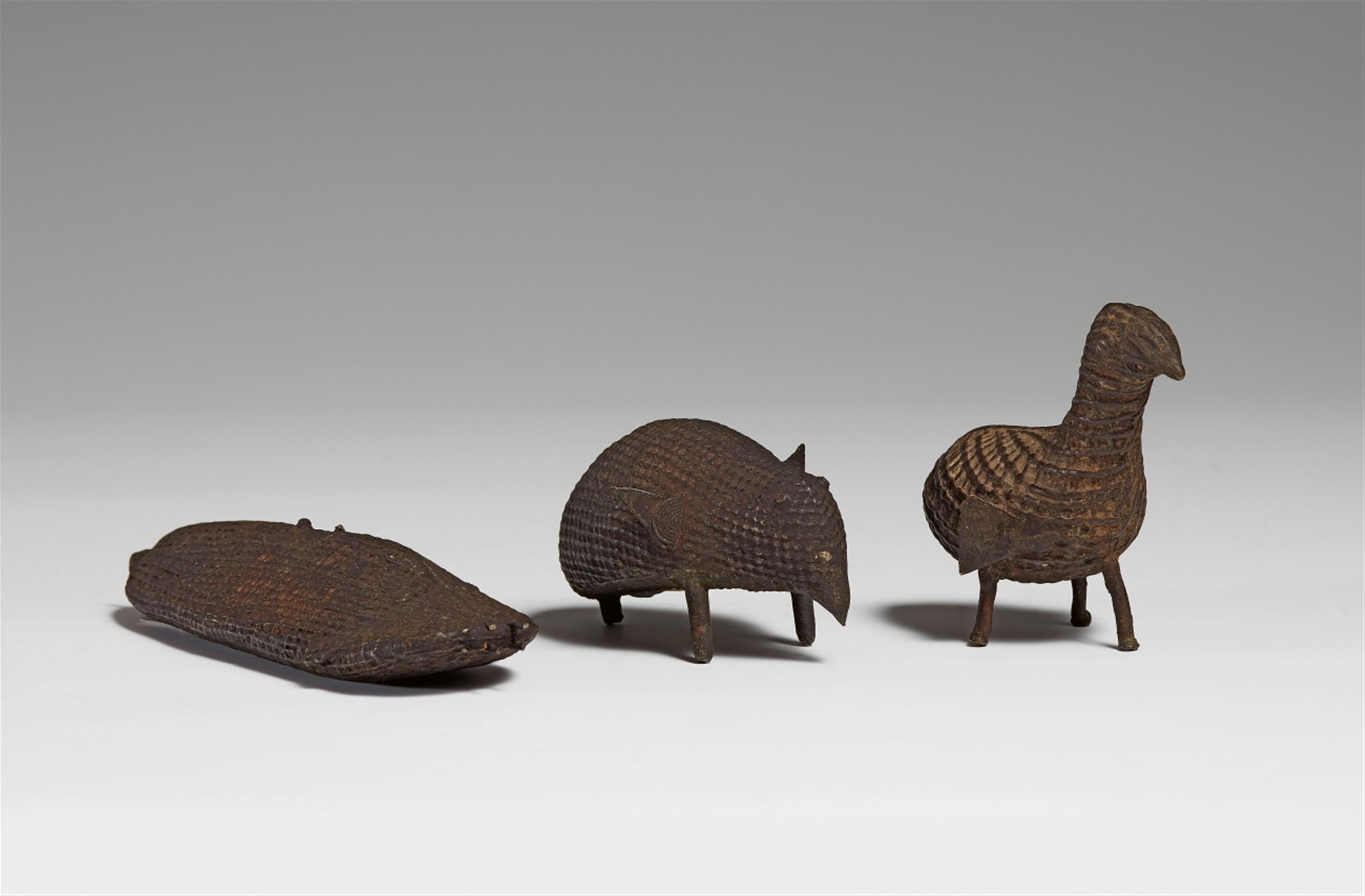 Three Maliah-Kondh tribe copper alloy figures of animals. Orissa/Andhra Pradesh border region. 19th/20th century - image-1