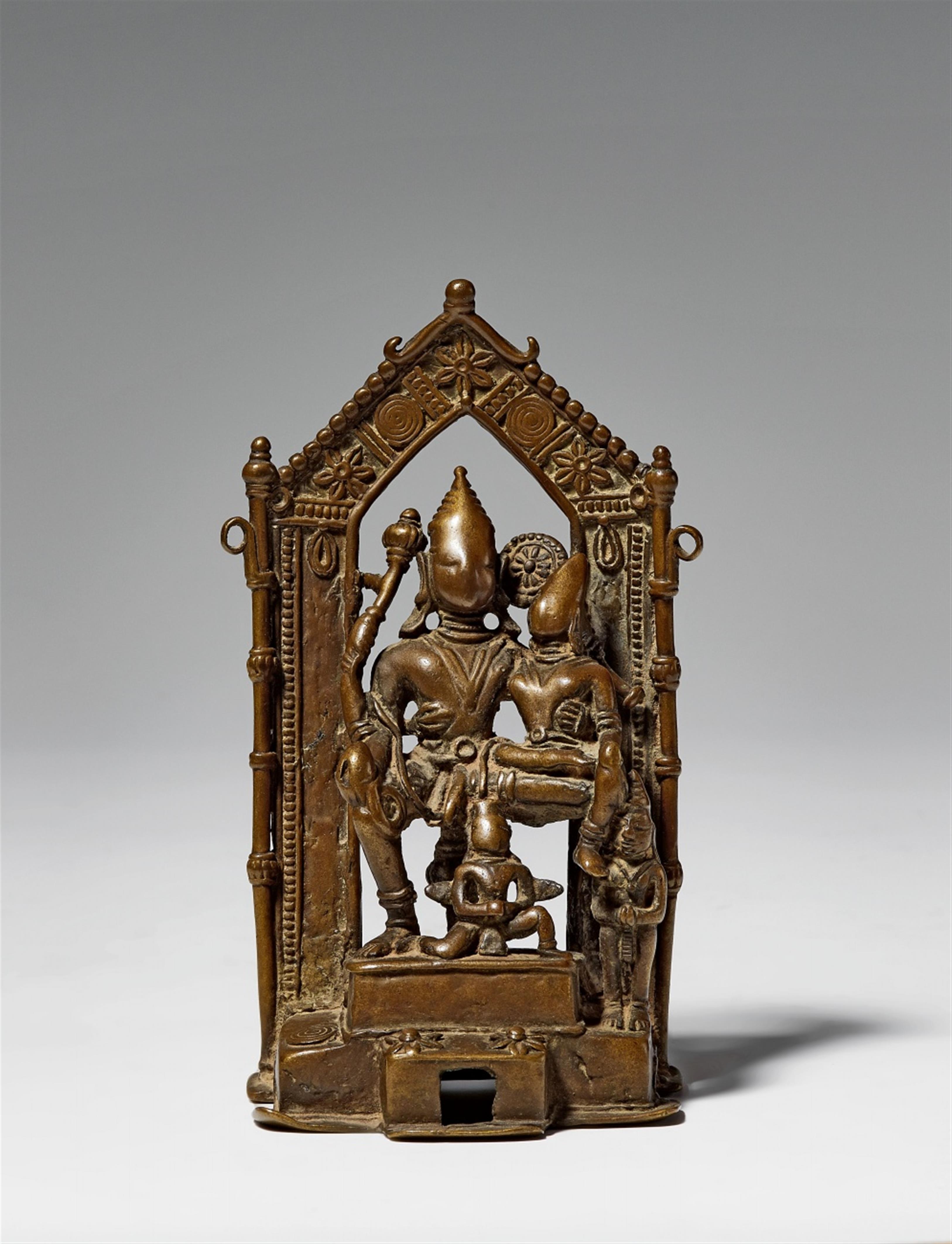 A Gujarati/Rajasthani bronze figure of Vishnu and Lakshmi. 14th century or later - image-1