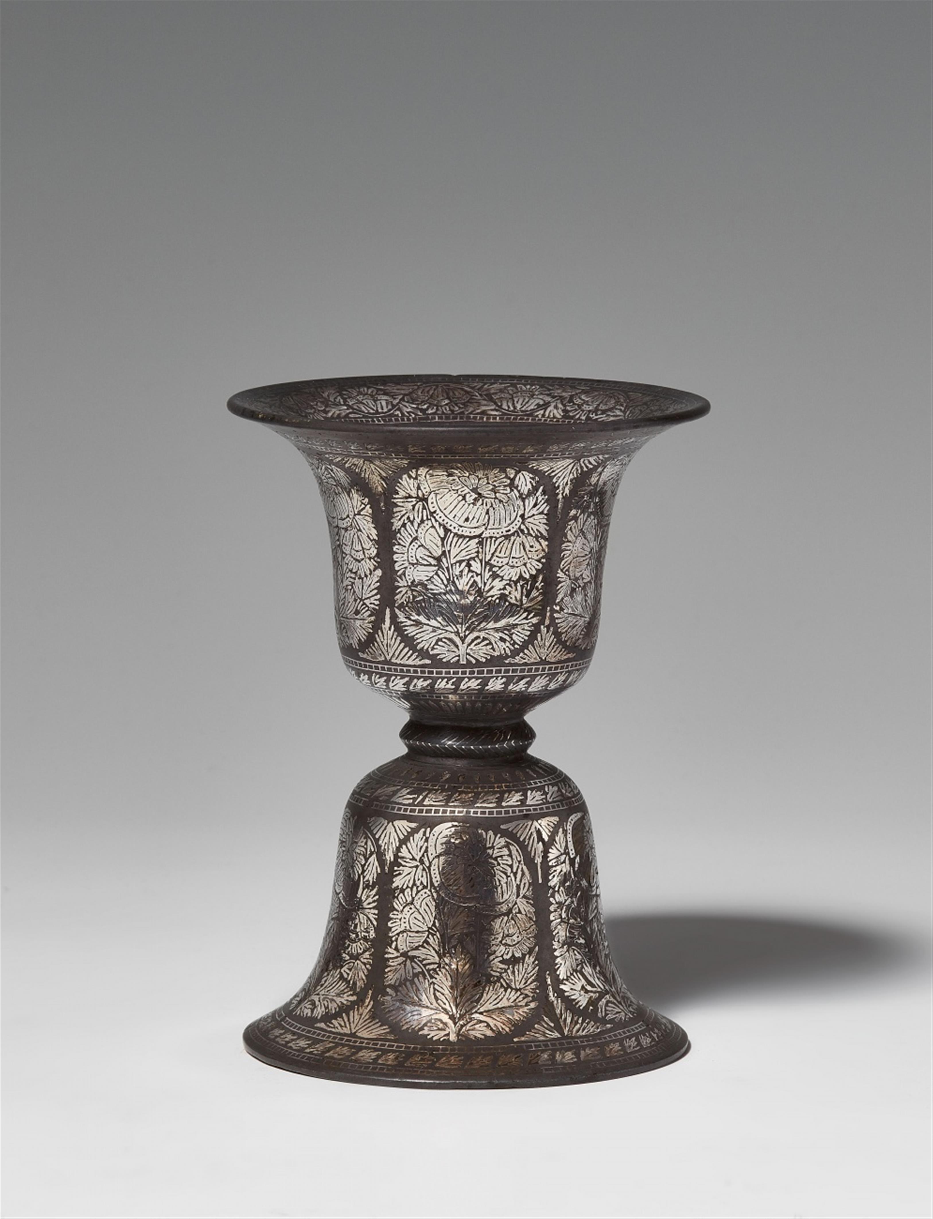 A copper and zinc alloy spittoon. Central India, Bidar. First half 19th century - image-1