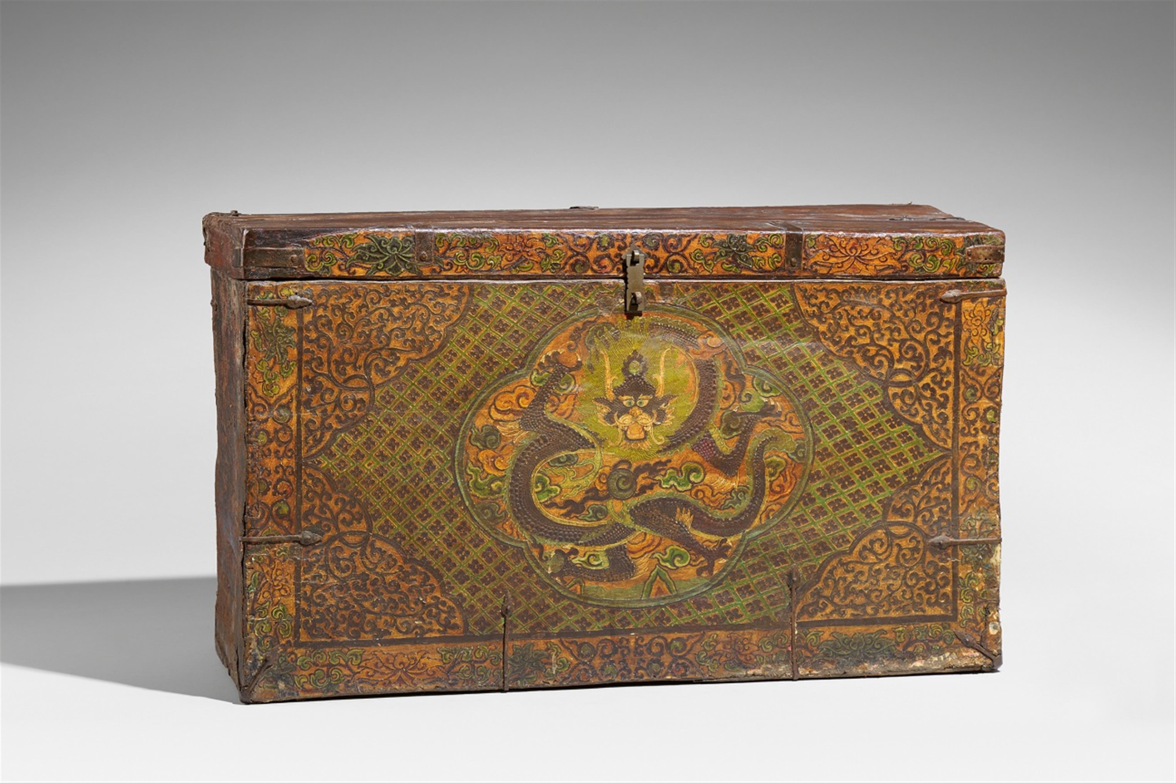 A Tibetan rectangular wooden chest. Early 19th century - image-2