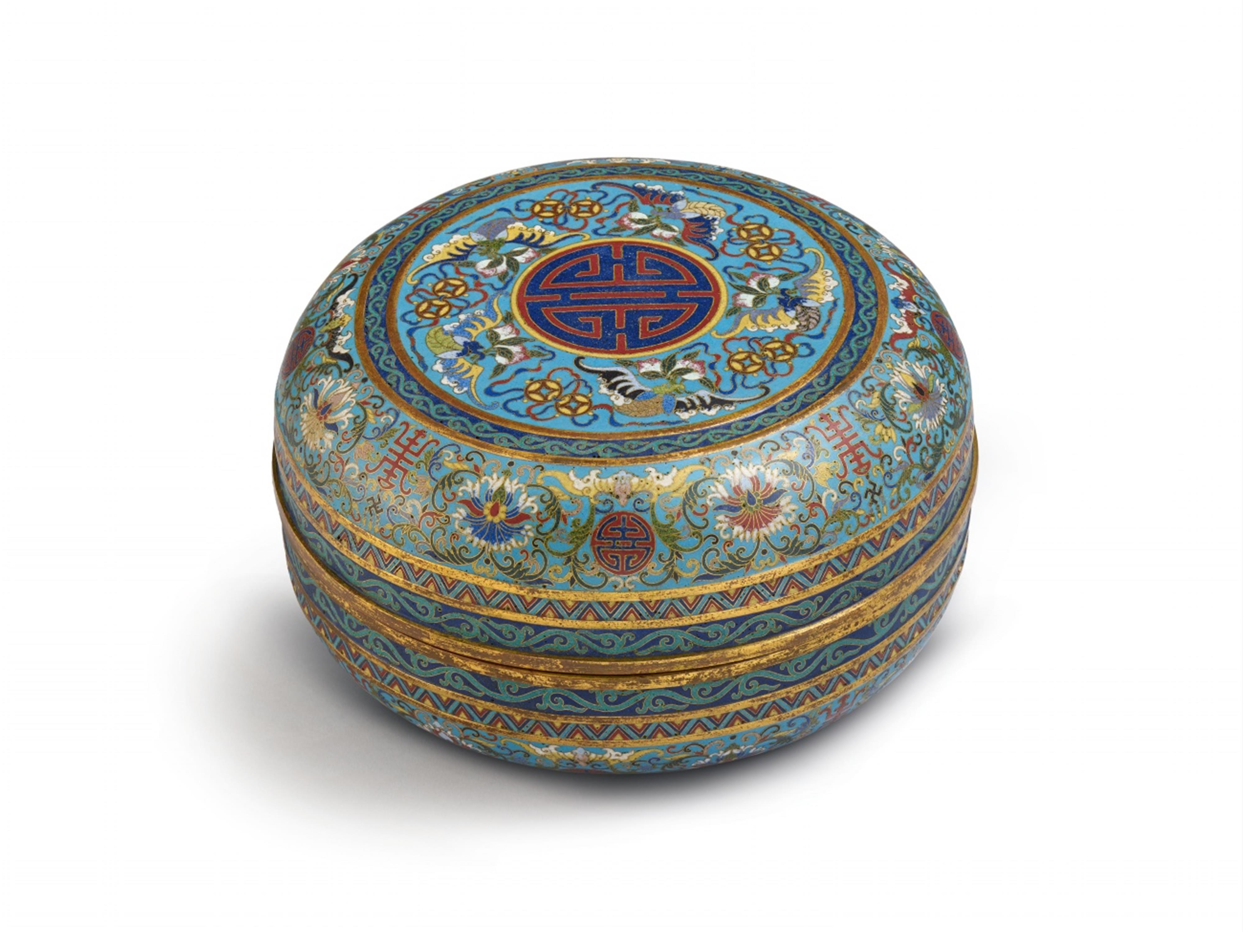 A cloisonné enamel lidded box. Qing dynasty - image-1