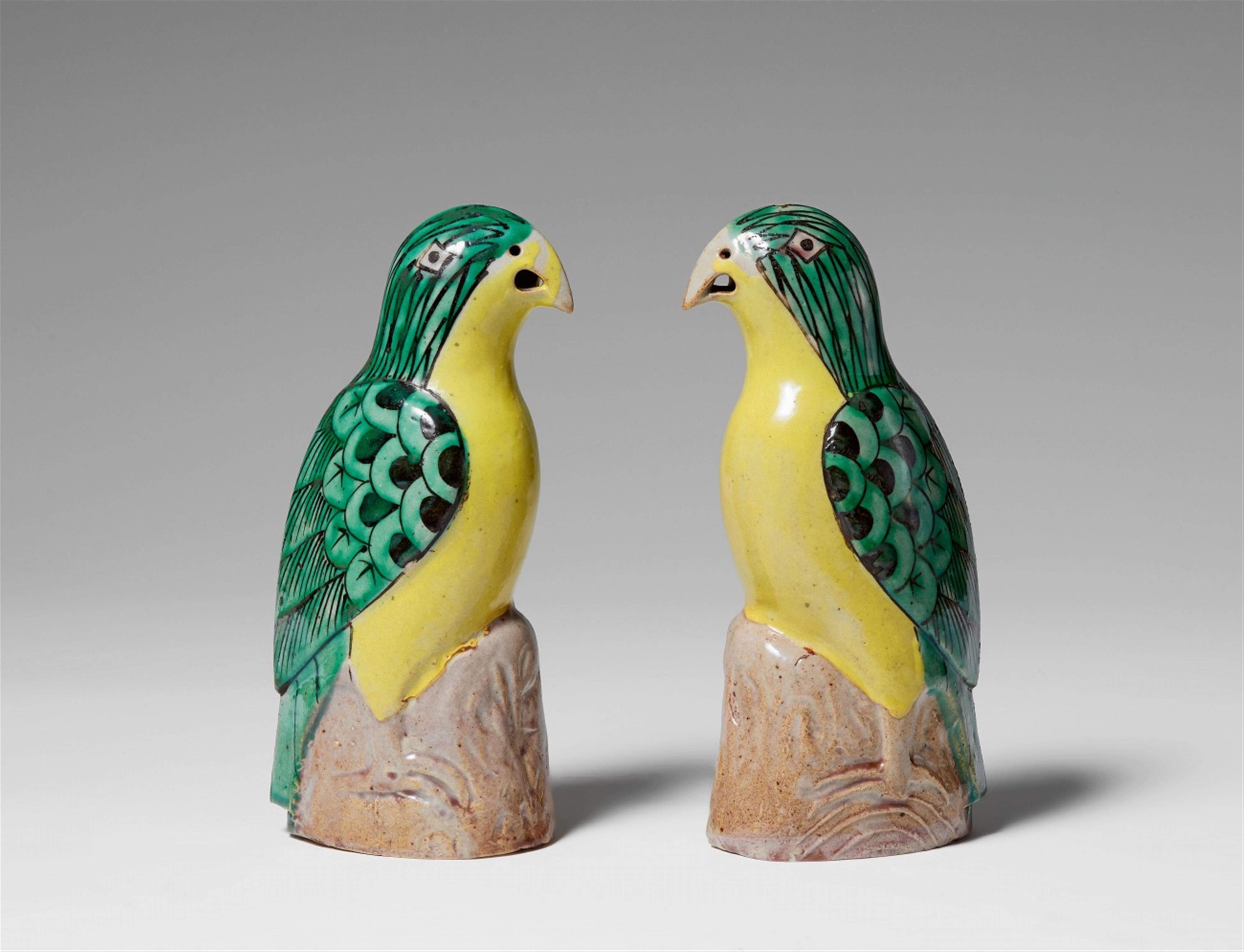 A pair of parrots. 19th century - image-1