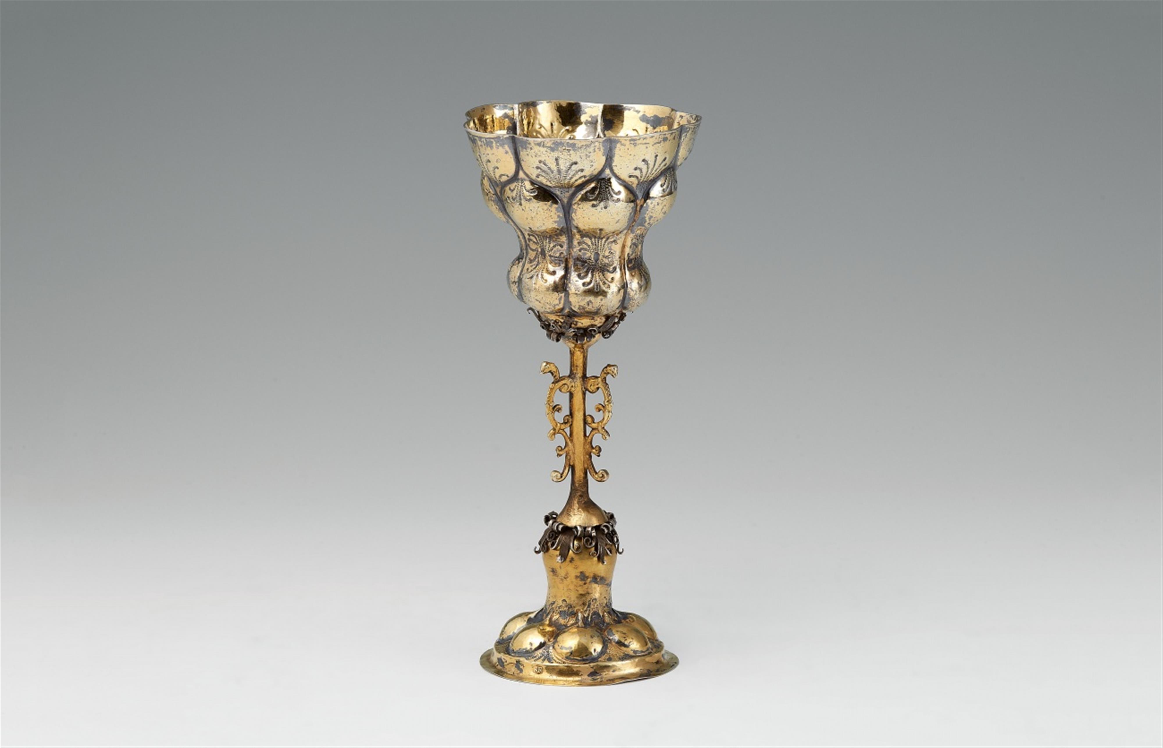 A small Nuremberg silver gilt columbine cup - image-1