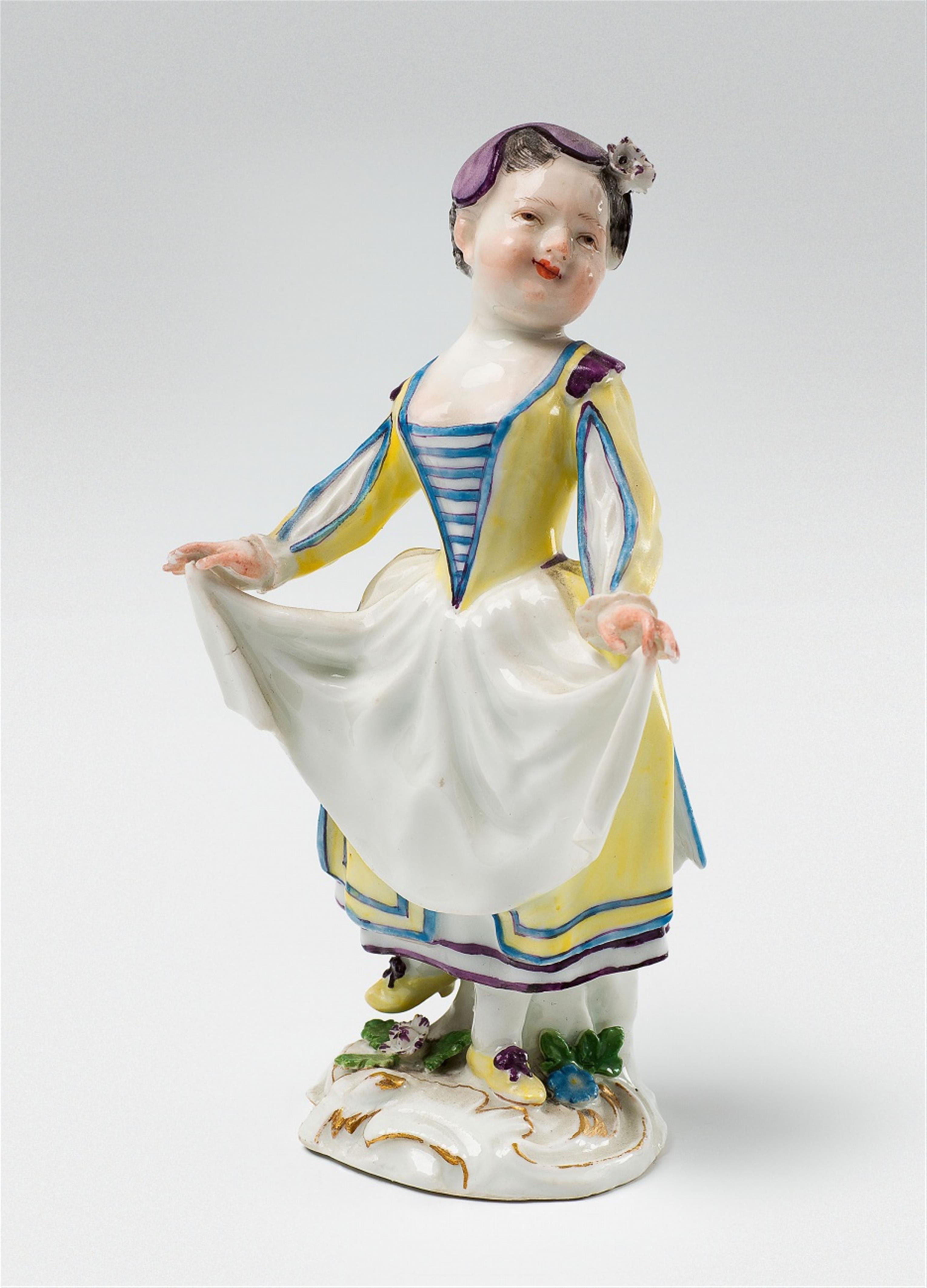 A Meissen porcelain commedia dell'arte figure of a girl as Colombine - image-1