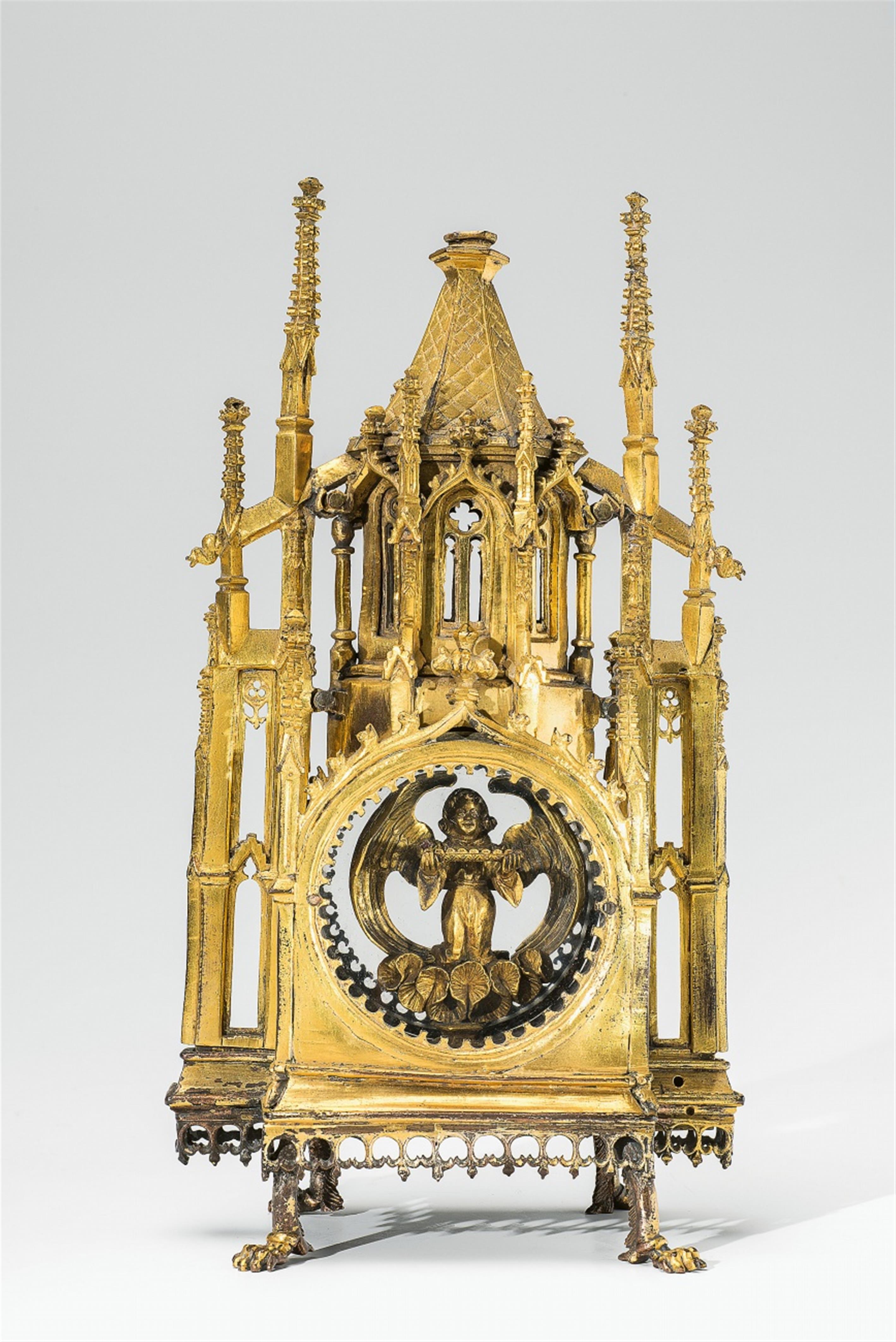 A late Gothic reliquary - image-1