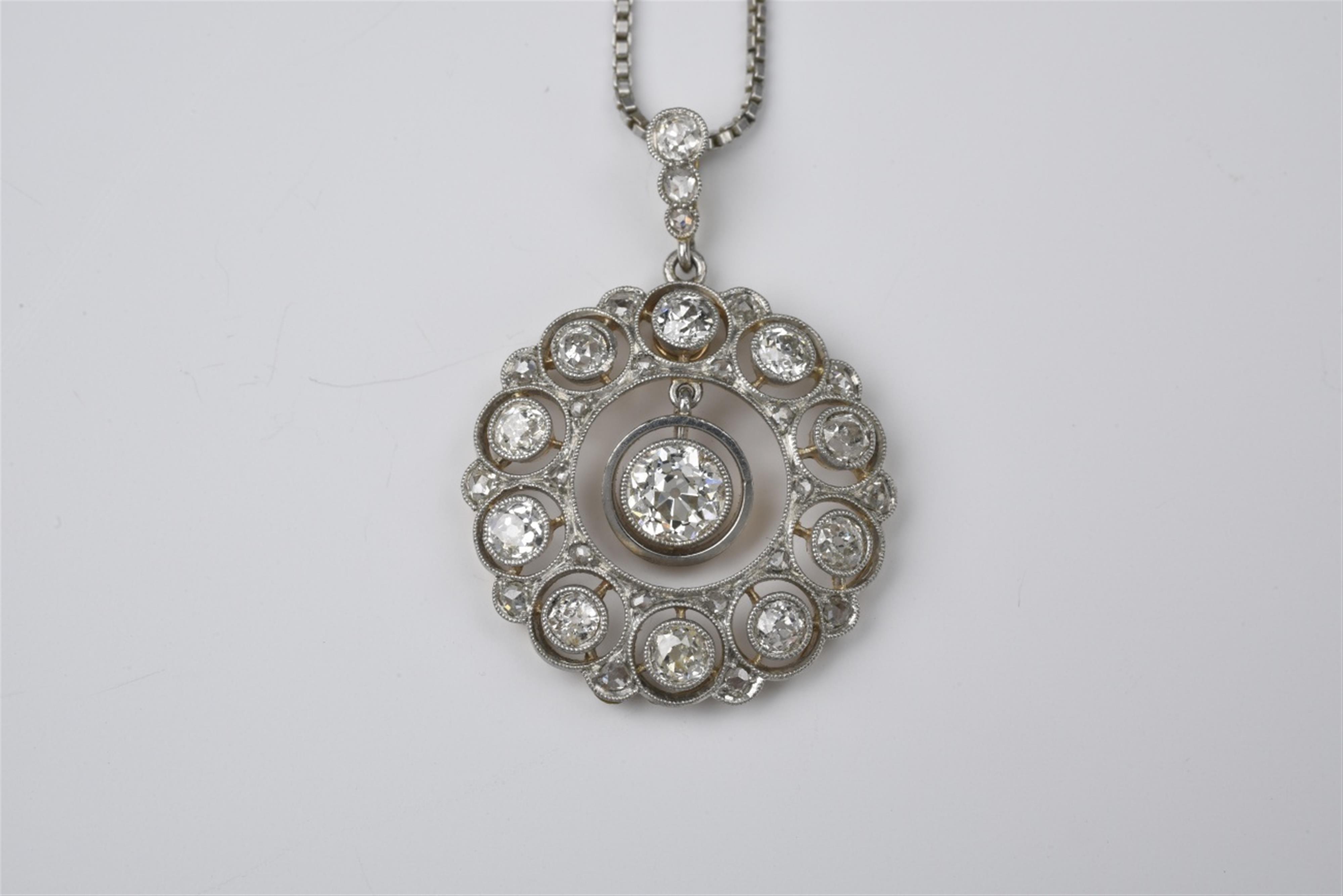 A 14k gold, platinum and diamond Belle Epoque pendant - image-1