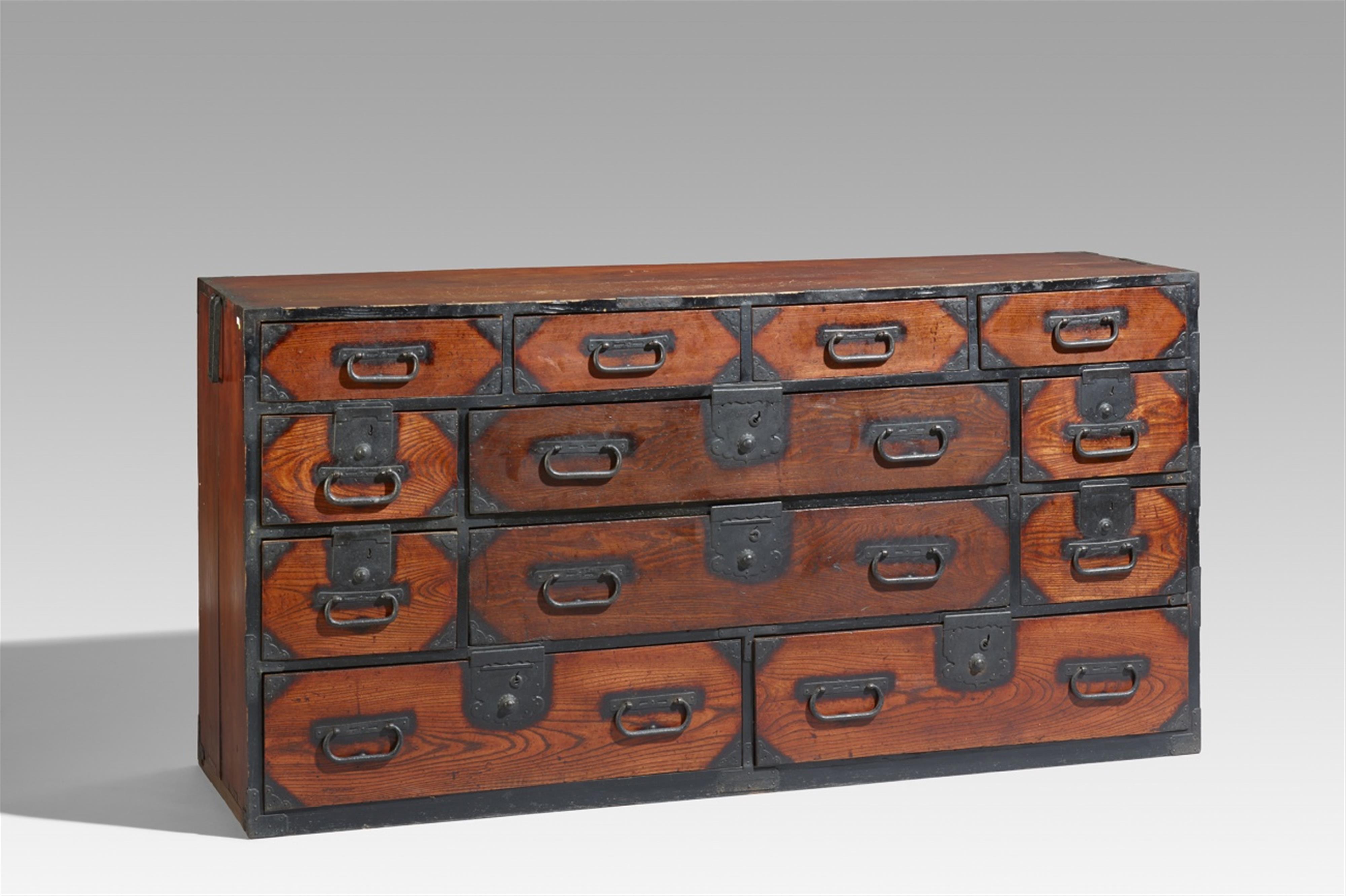 A Nihonmatsu keyaki and hinoki wood tansu. Northern Japan. Late 19th century - image-2