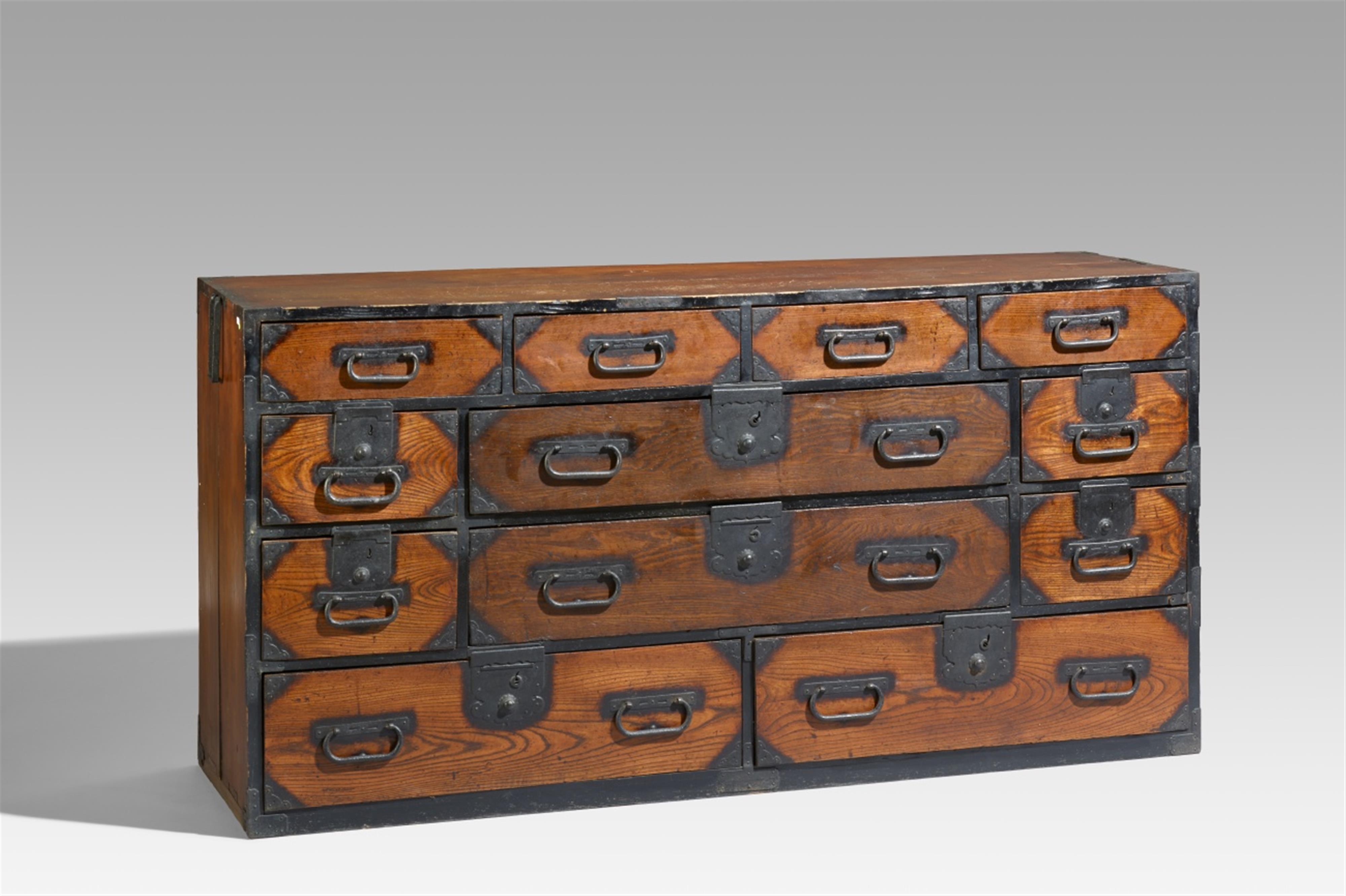 A Nihonmatsu keyaki and hinoki wood tansu. Northern Japan. Late 19th century - image-1