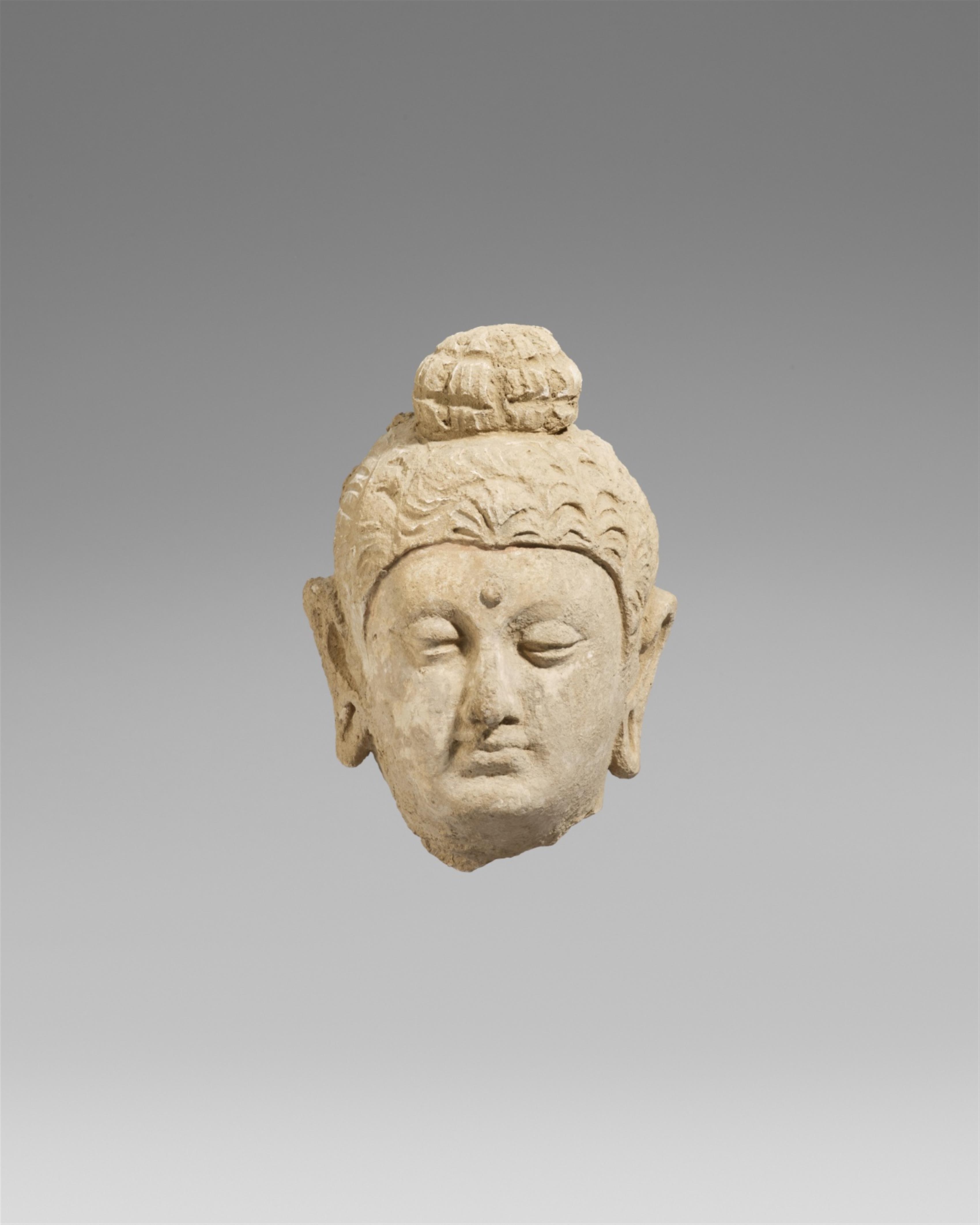 A Hadda stucco head of a Buddha. 3rd/4th century - image-1