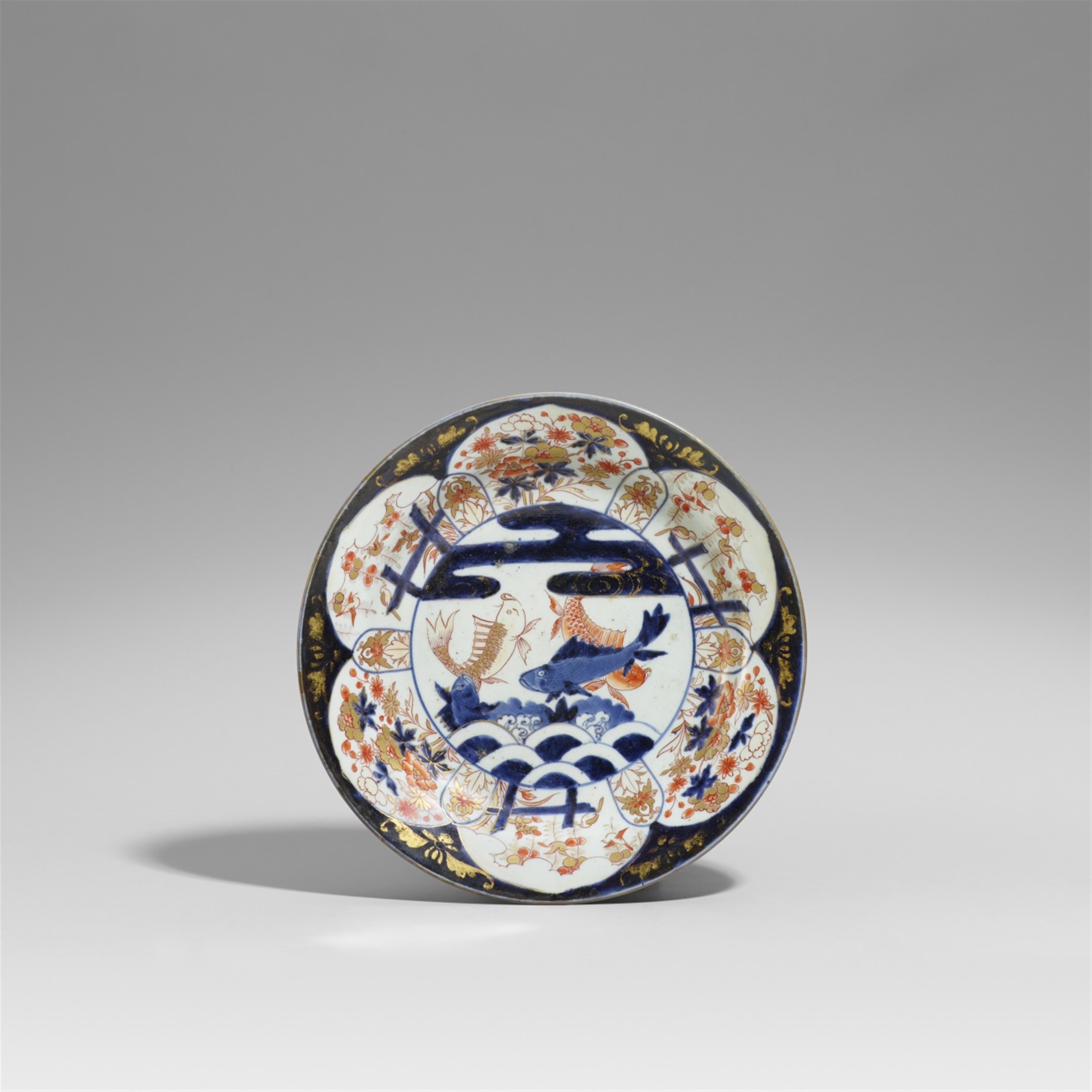 An Arita Imari plate. Early 18th century - image-1