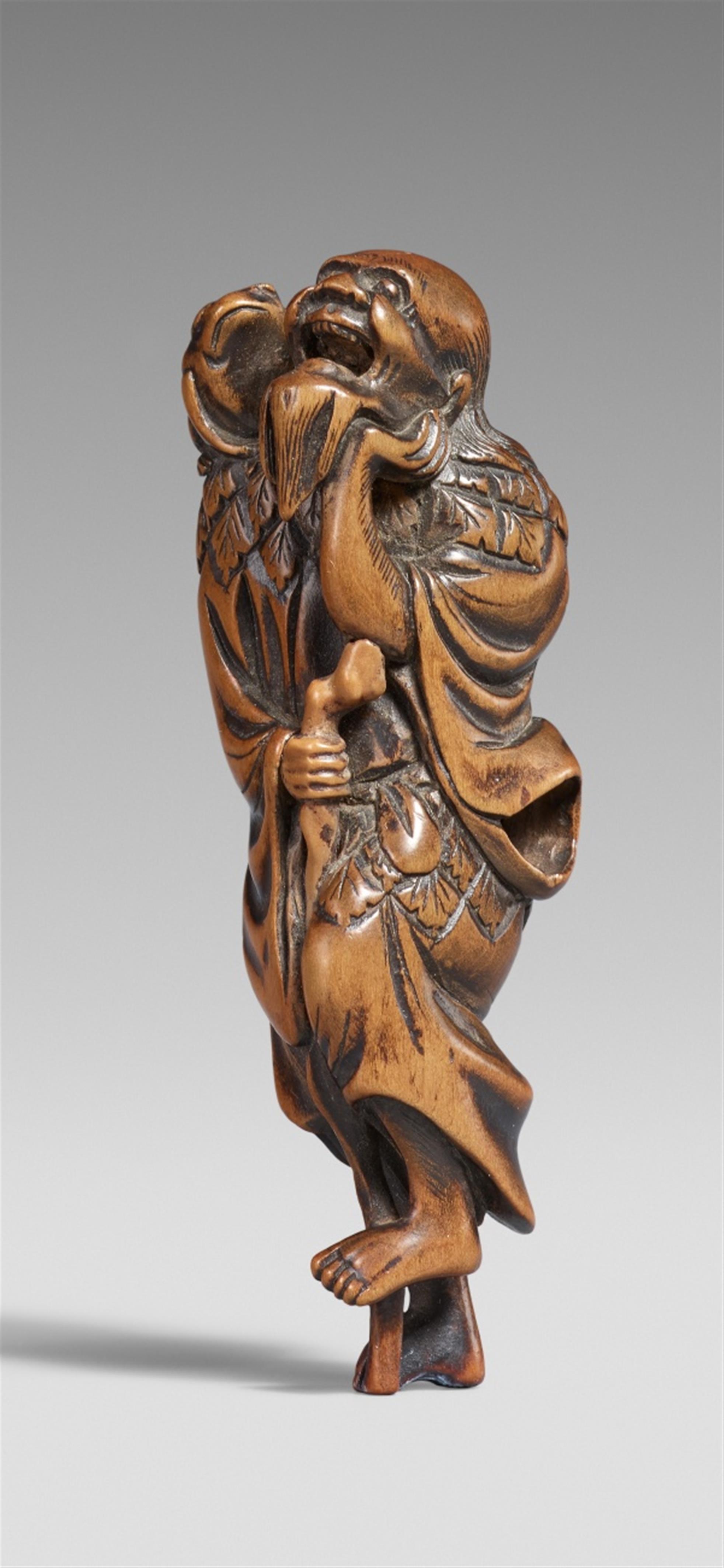 A boxwood netsuke of a laughing Gama Sennin. 18th century - image-1