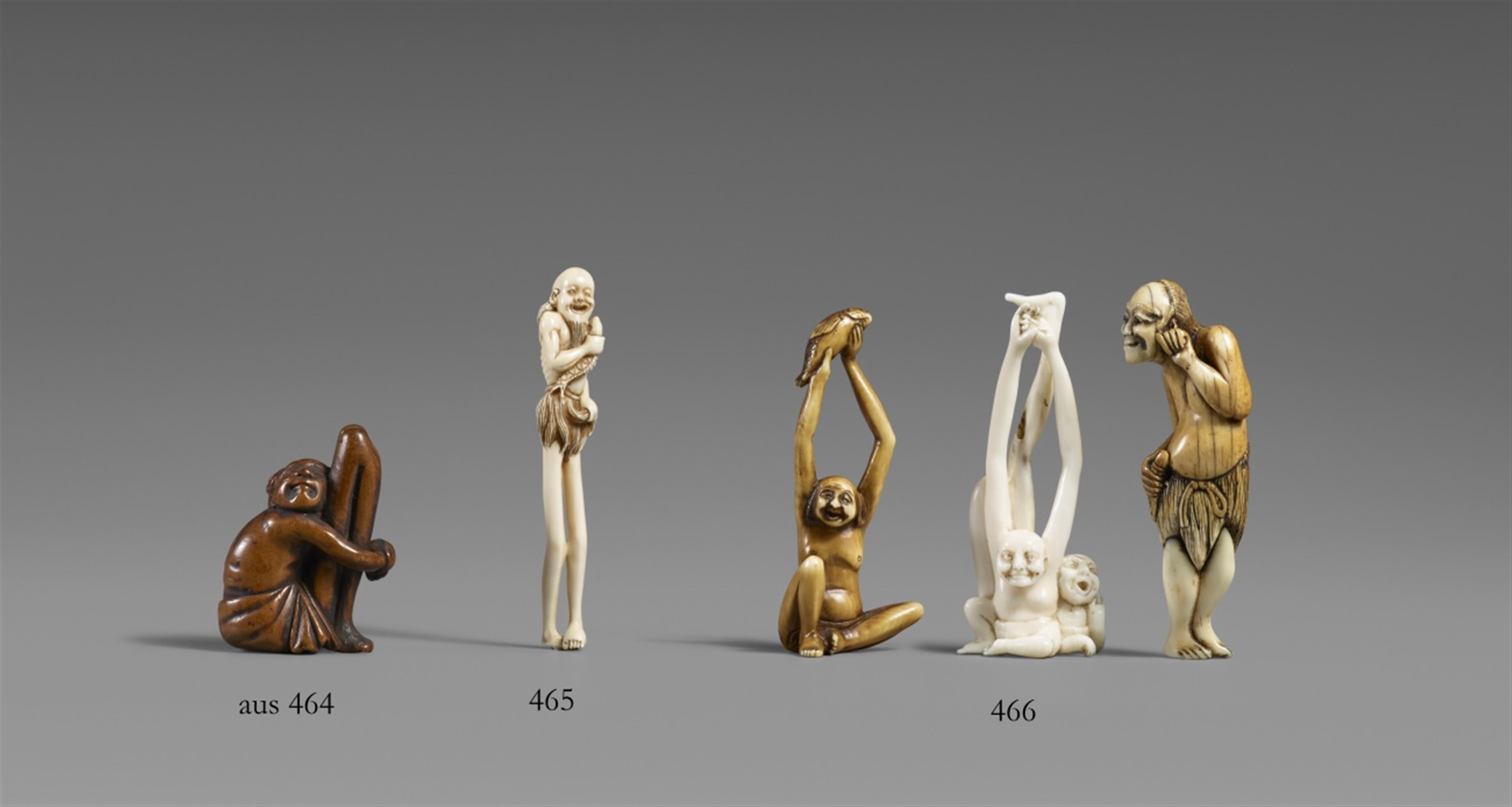 A group of three ivory netsuke. 19th century - image-1