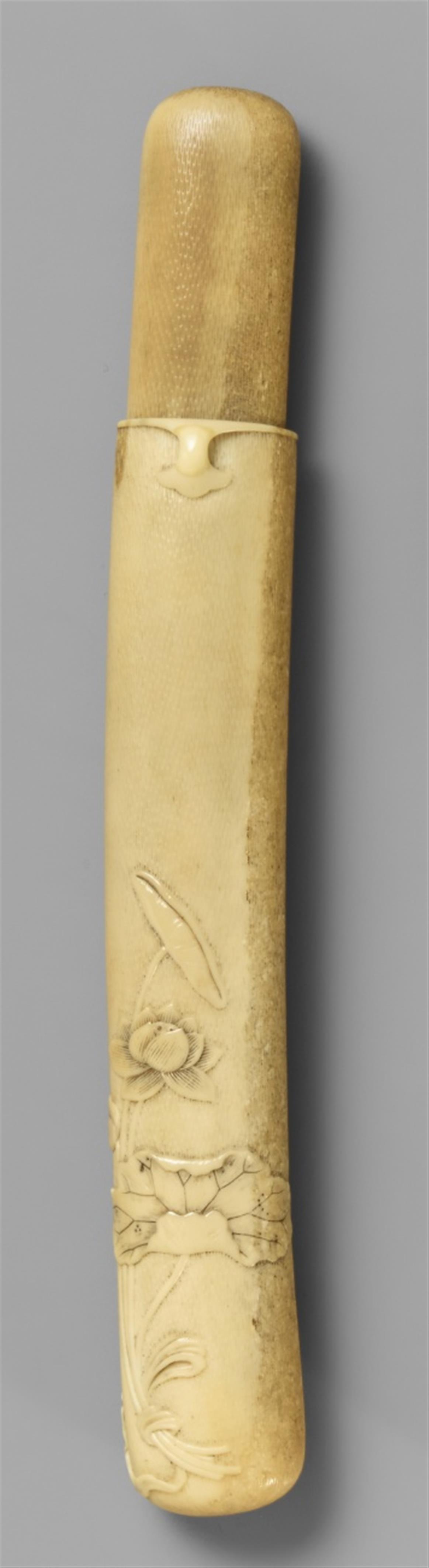 A walrus tusk kiseruzutsu. Late 19th century - image-1