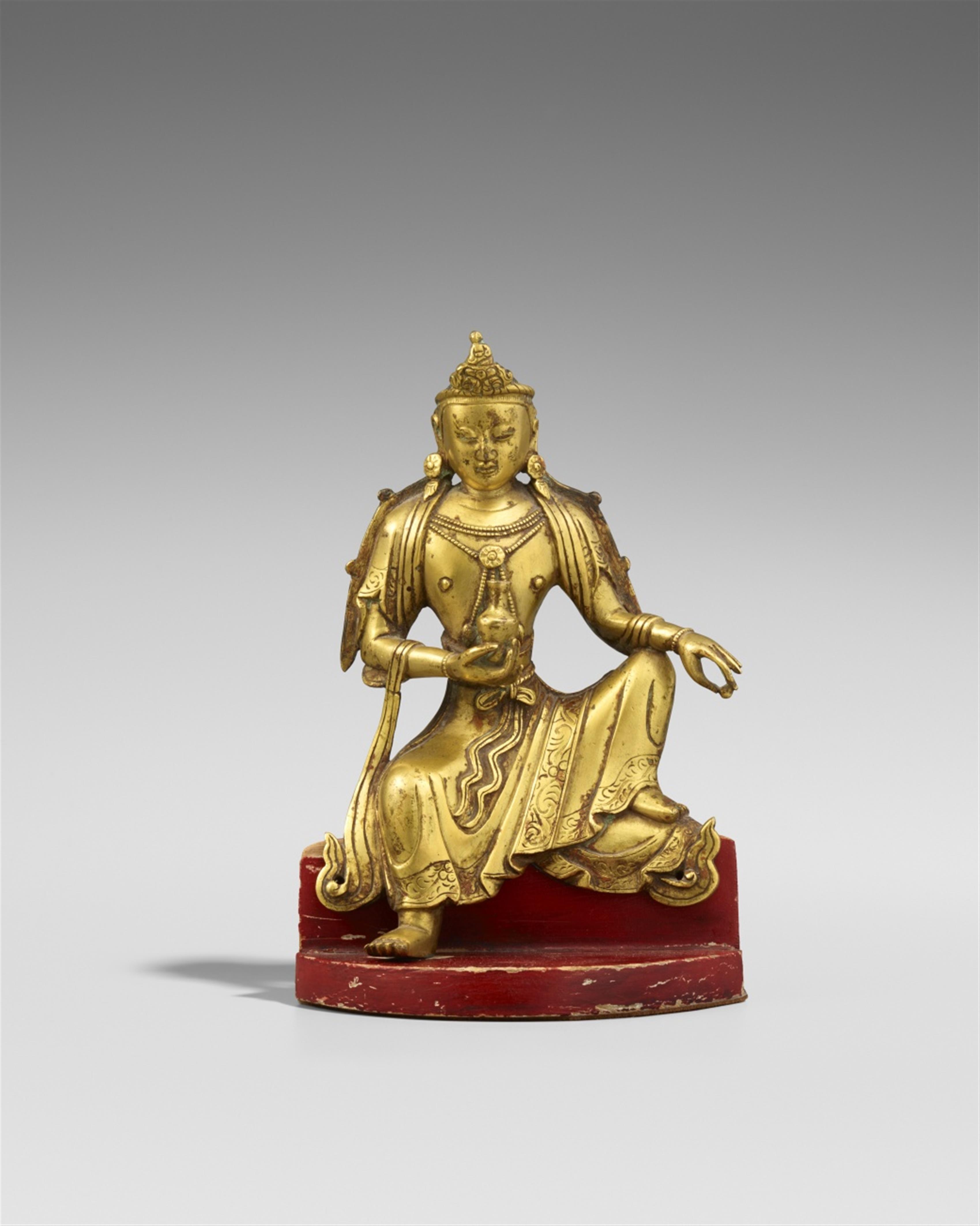 Guanyin. Bronze vergoldet. Im Stil des 14. Jh., aber wohl 18. Jh. - image-1