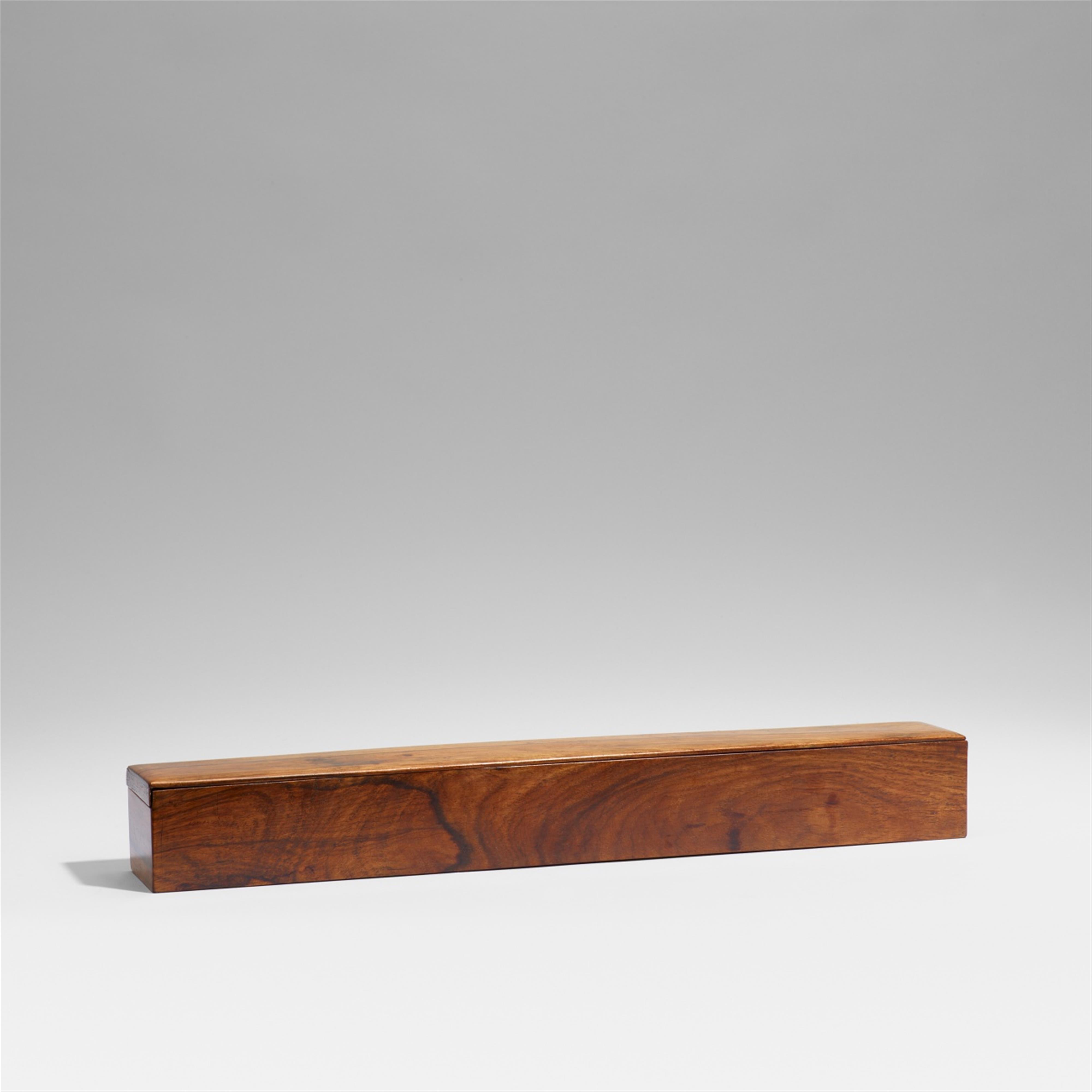 Kasten für eine Hängerolle. Huanghuali-Holz. 19. Jh. - image-1