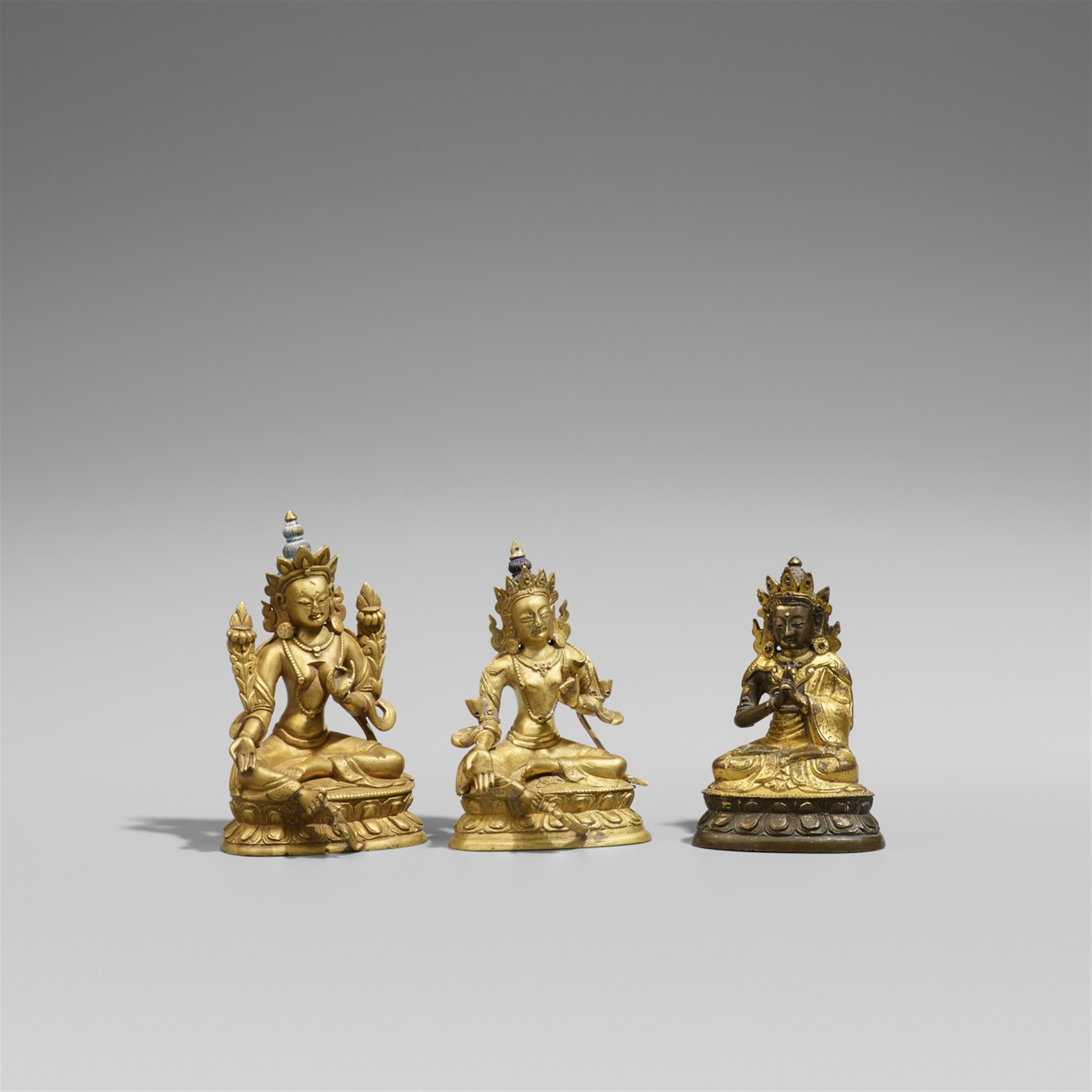 Three Sinotibetan metal alloy figures. Late 19th century - image-1