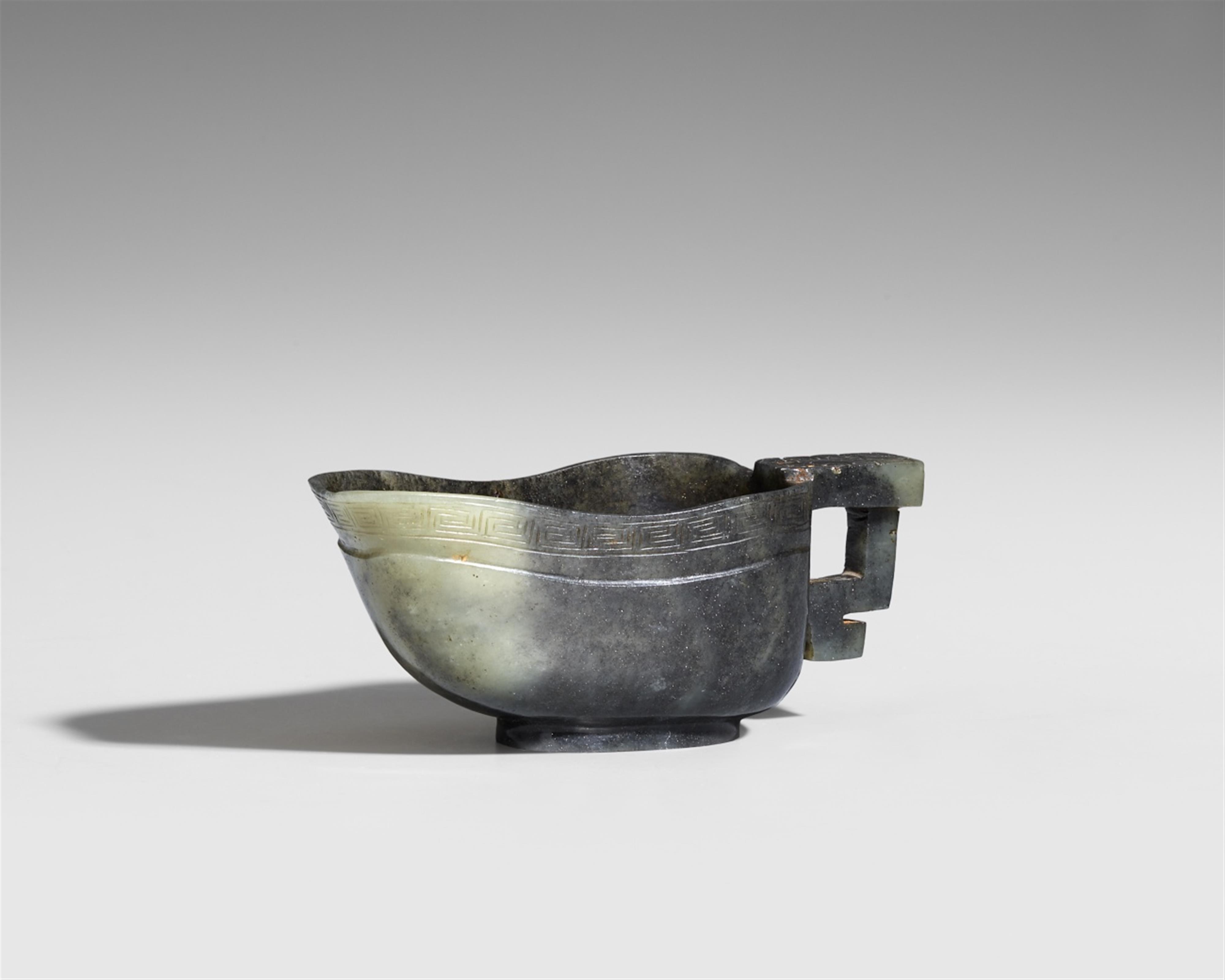 A jade libation cup. Qing dynasty - image-1