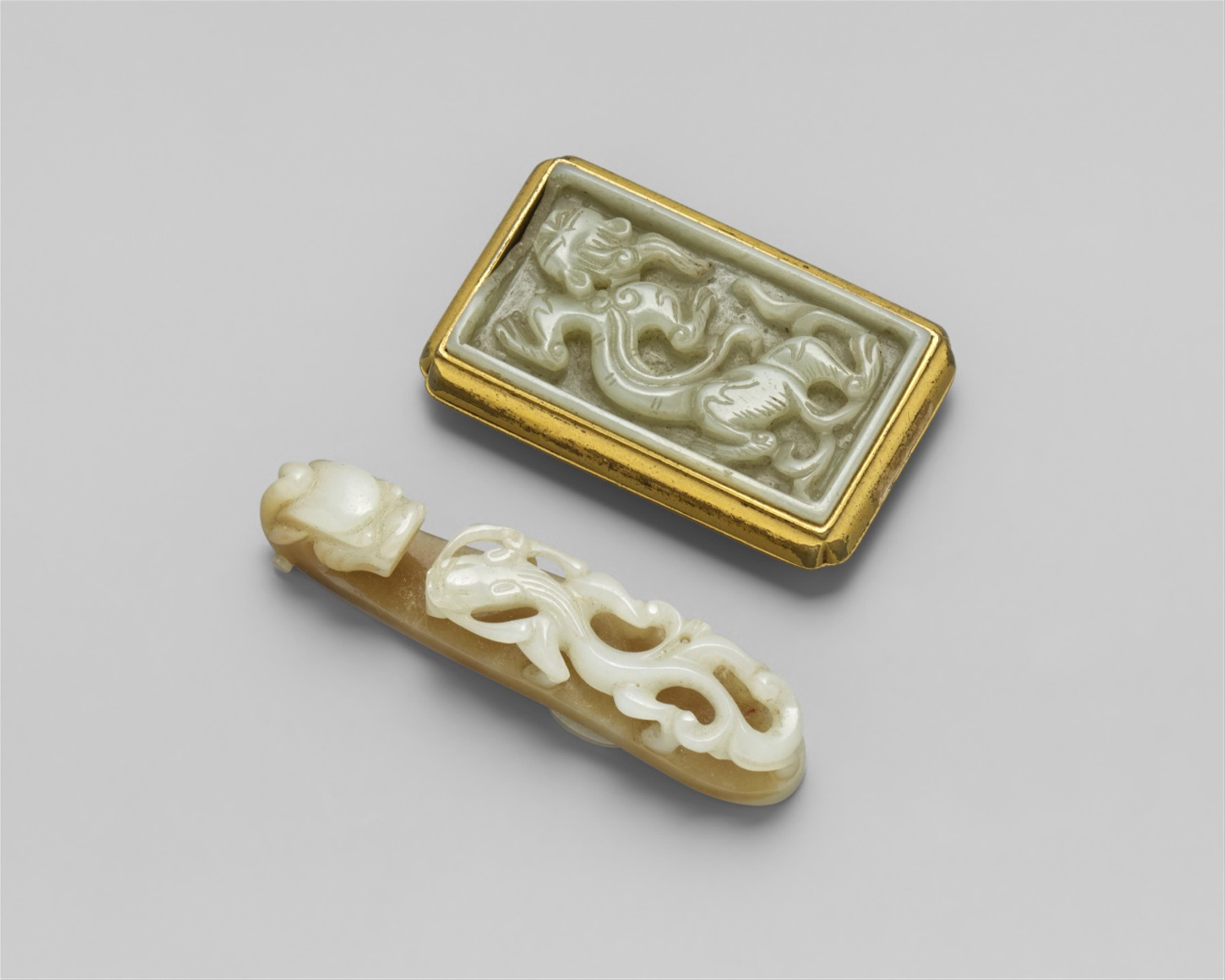 A jade belt buckle and a belt hook. Ming dynasty and later - image-1