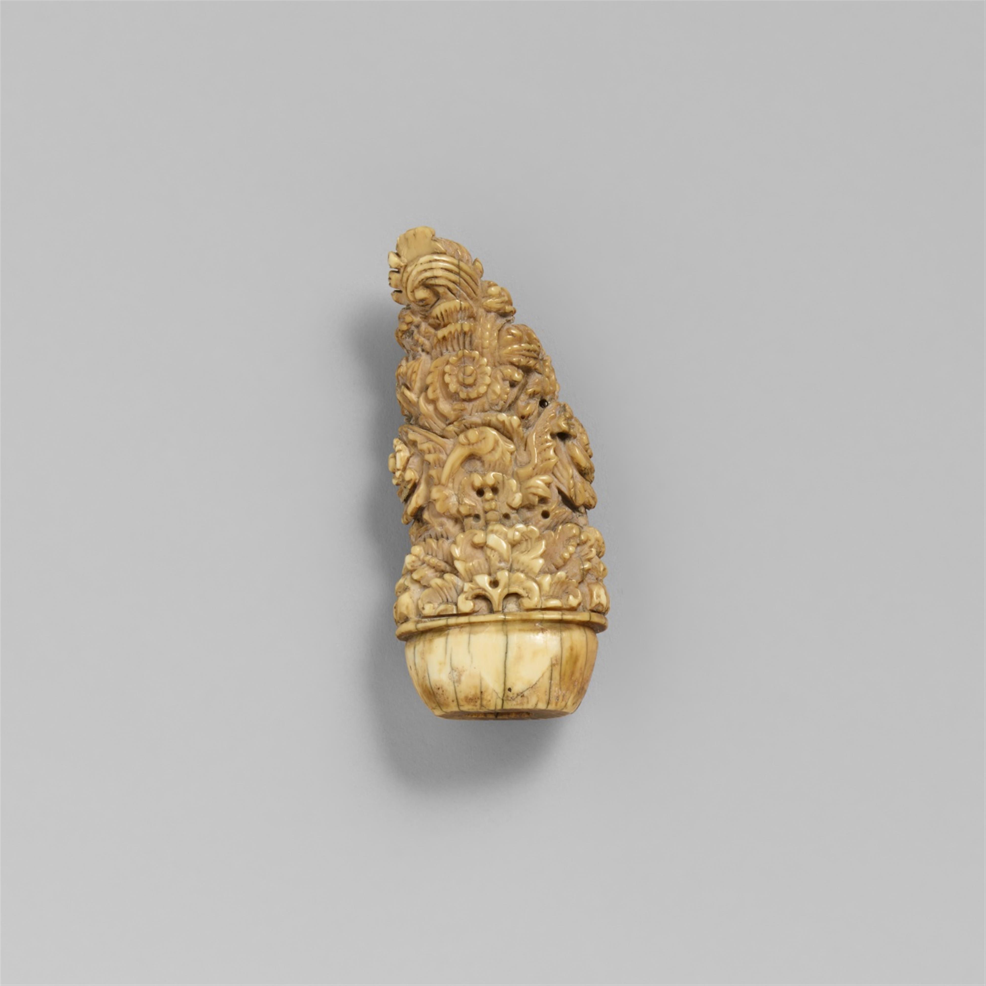 A Madura ivory keris hilt. 19th century - image-1